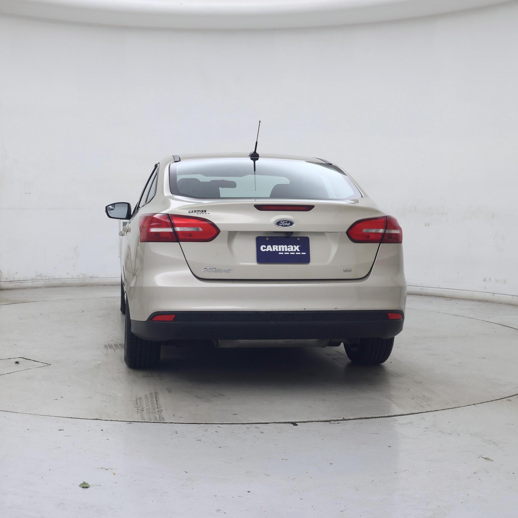 Thumbnail: 2017 Ford Focus - 6