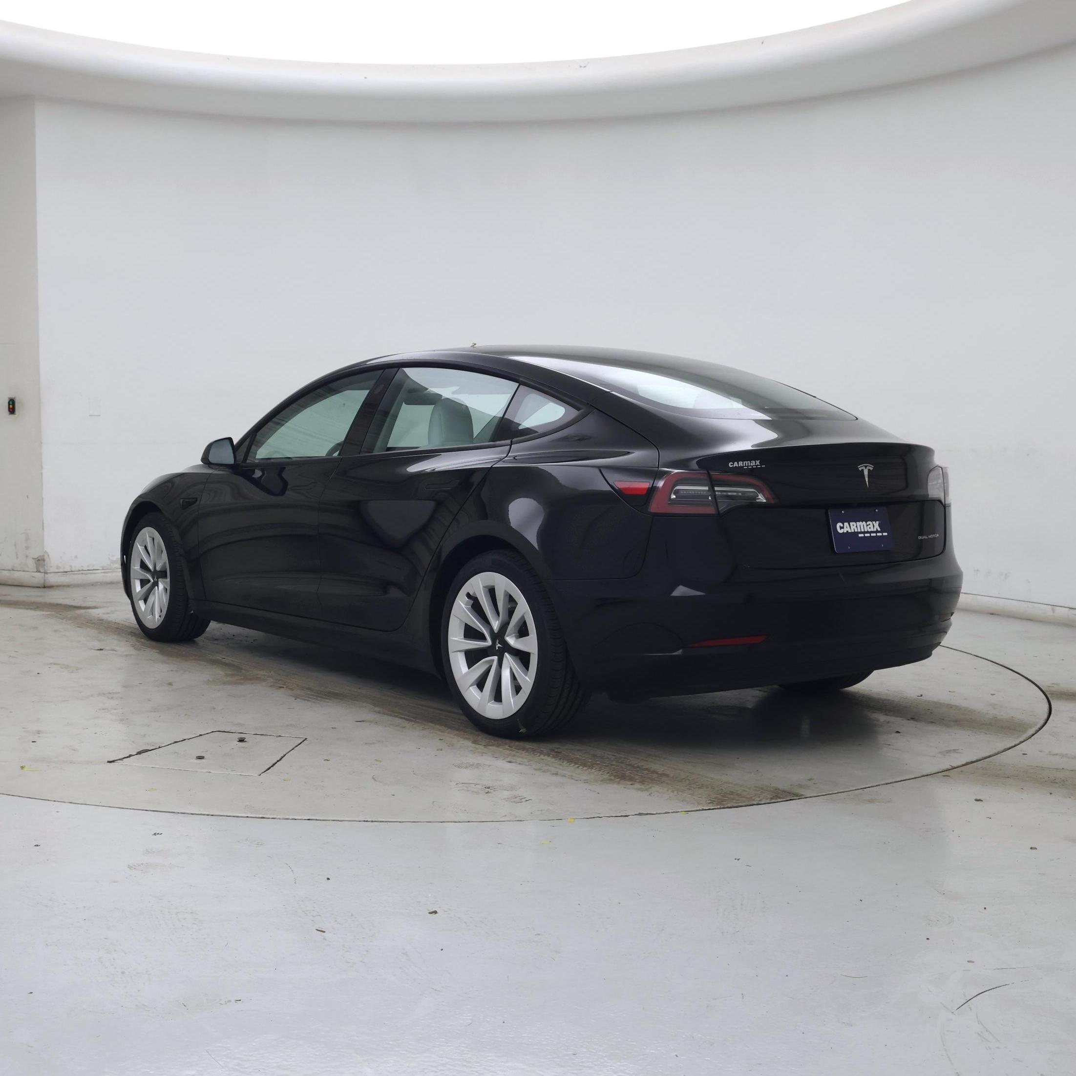 Thumbnail: 2022 Tesla Model 3 - 2