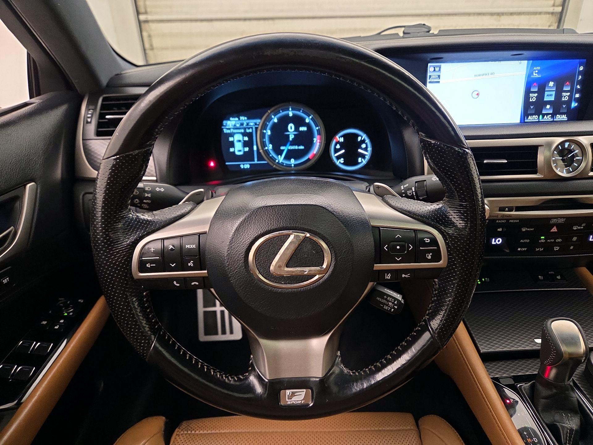 Thumbnail: 2018 Lexus GS - 10