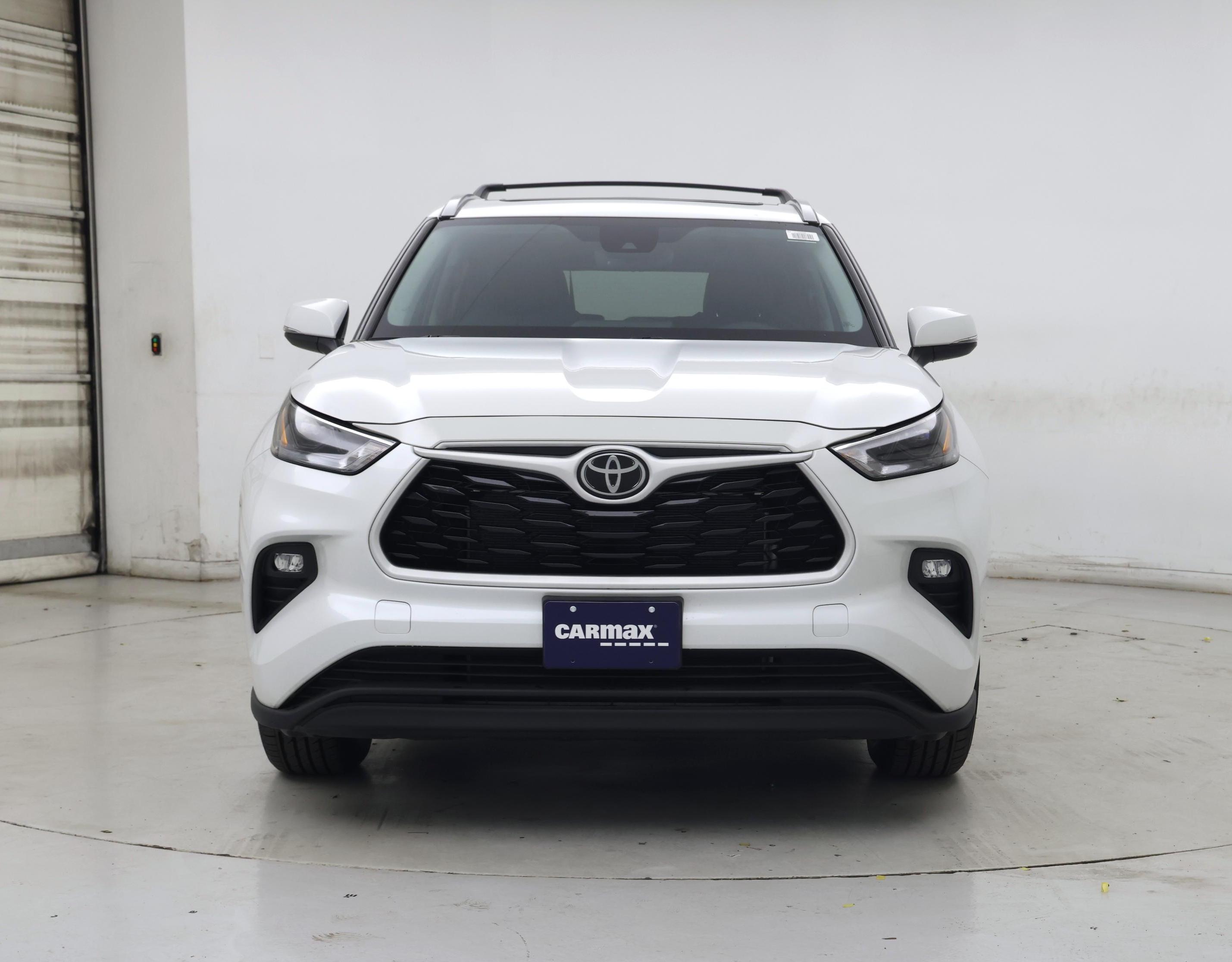 Thumbnail: 2023 Toyota Highlander - 5