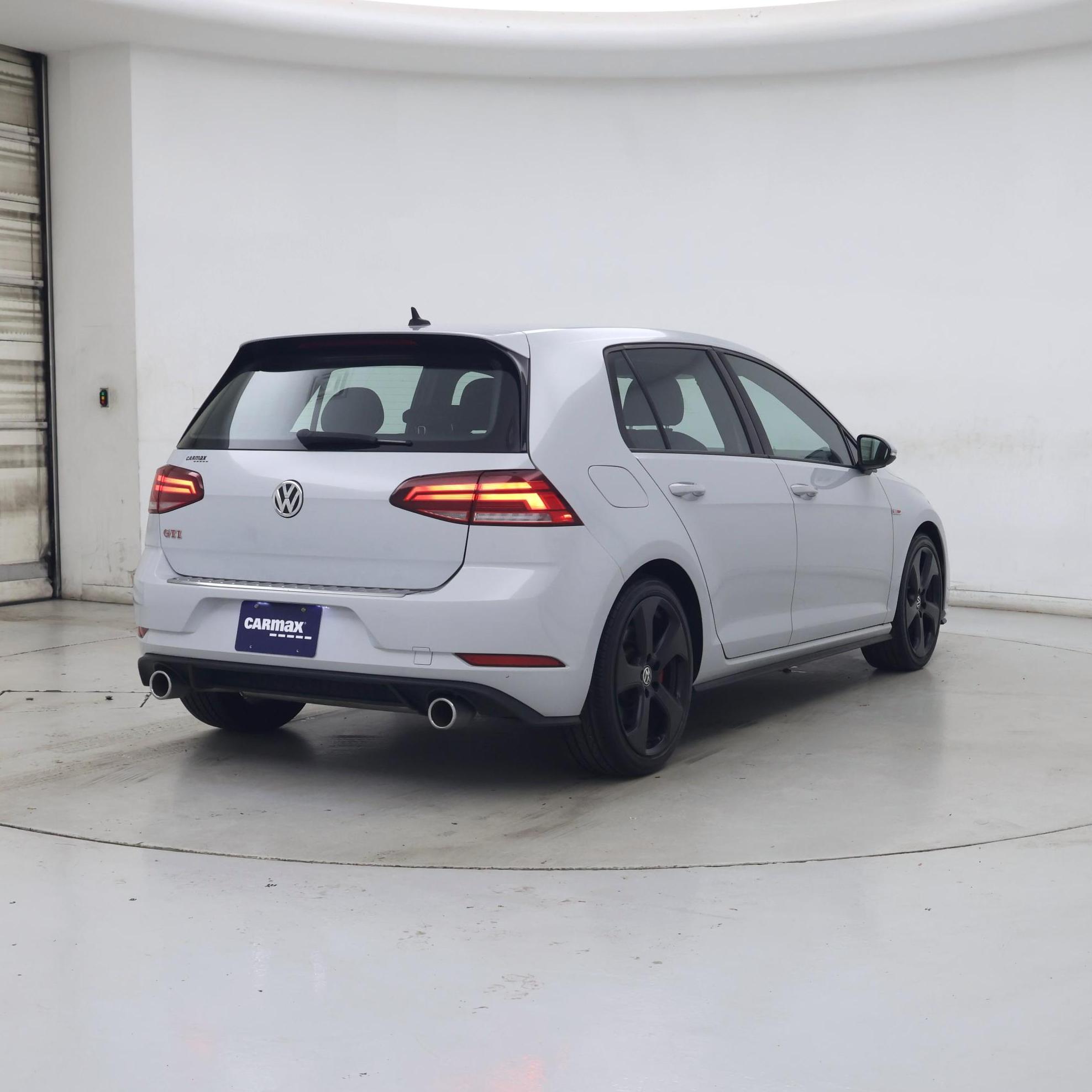 Thumbnail: 2019 Volkswagen Golf - 8