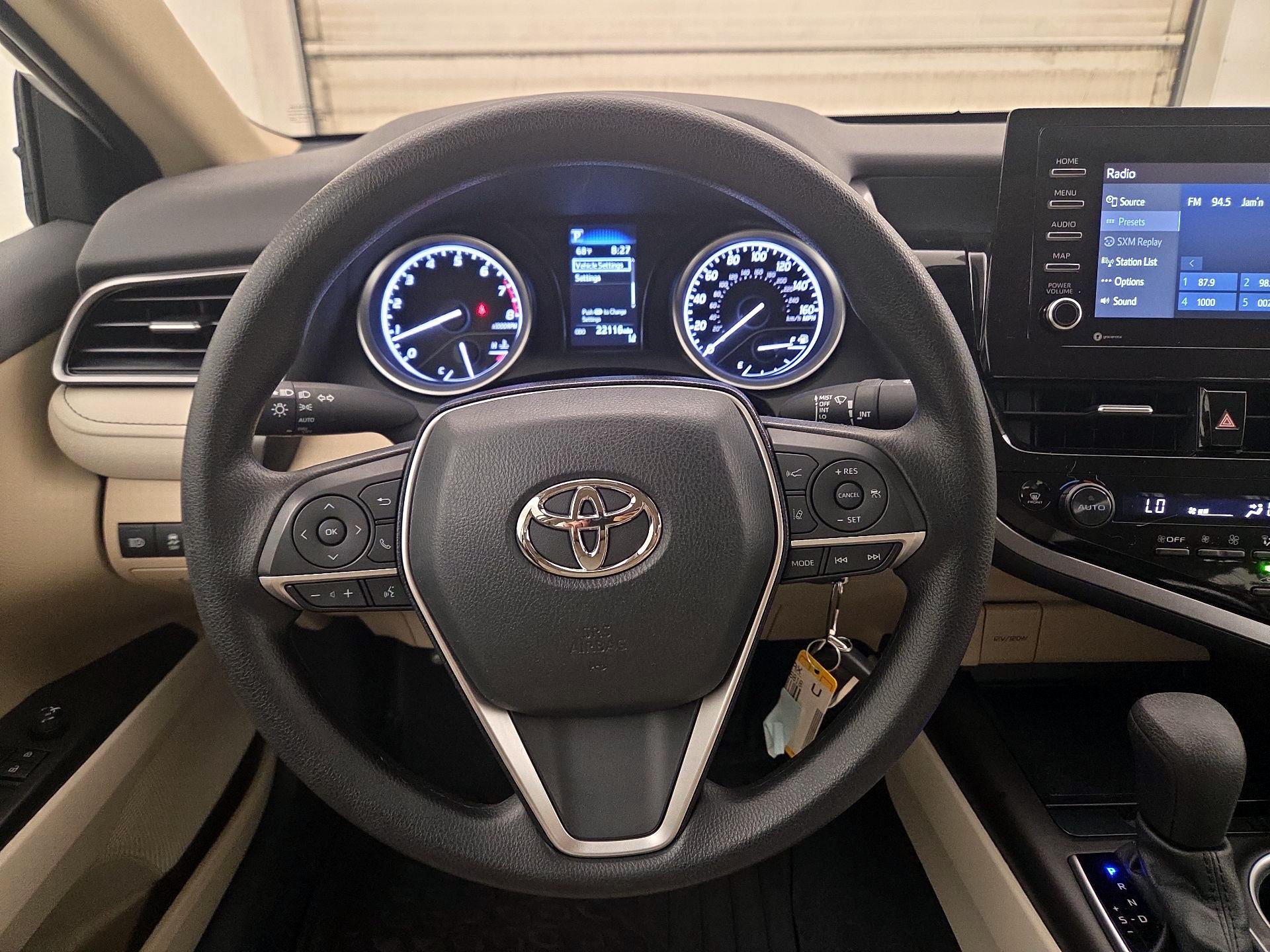 Thumbnail: 2022 Toyota Camry - 10