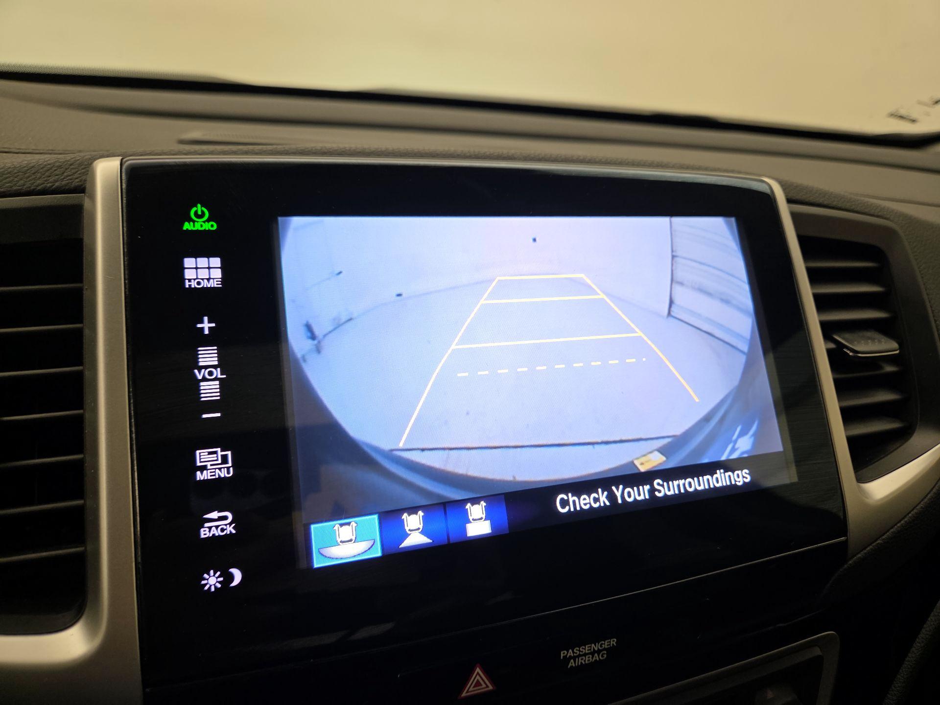 Thumbnail: 2016 Honda Pilot - 15