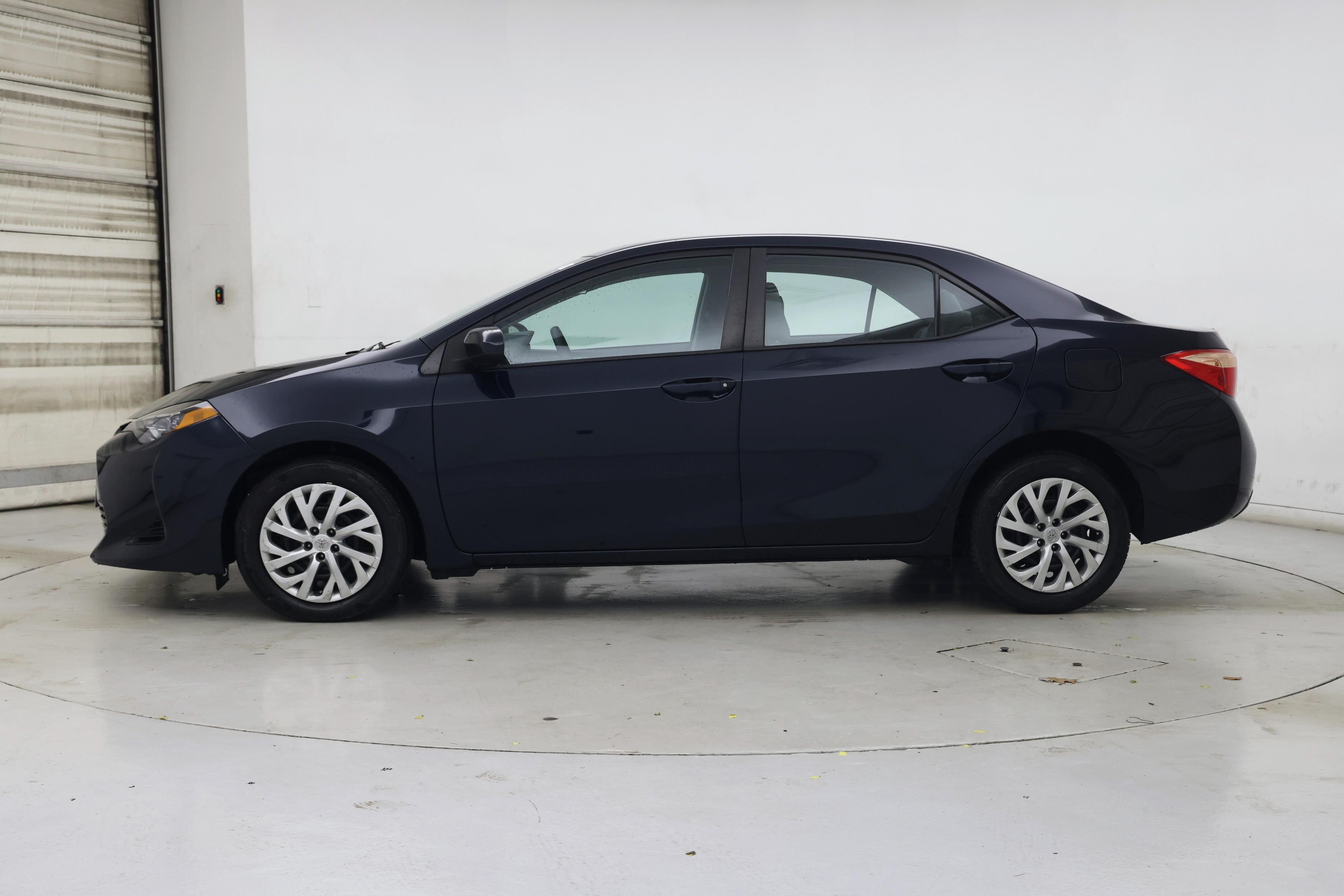 Thumbnail: 2019 Toyota Corolla - 3