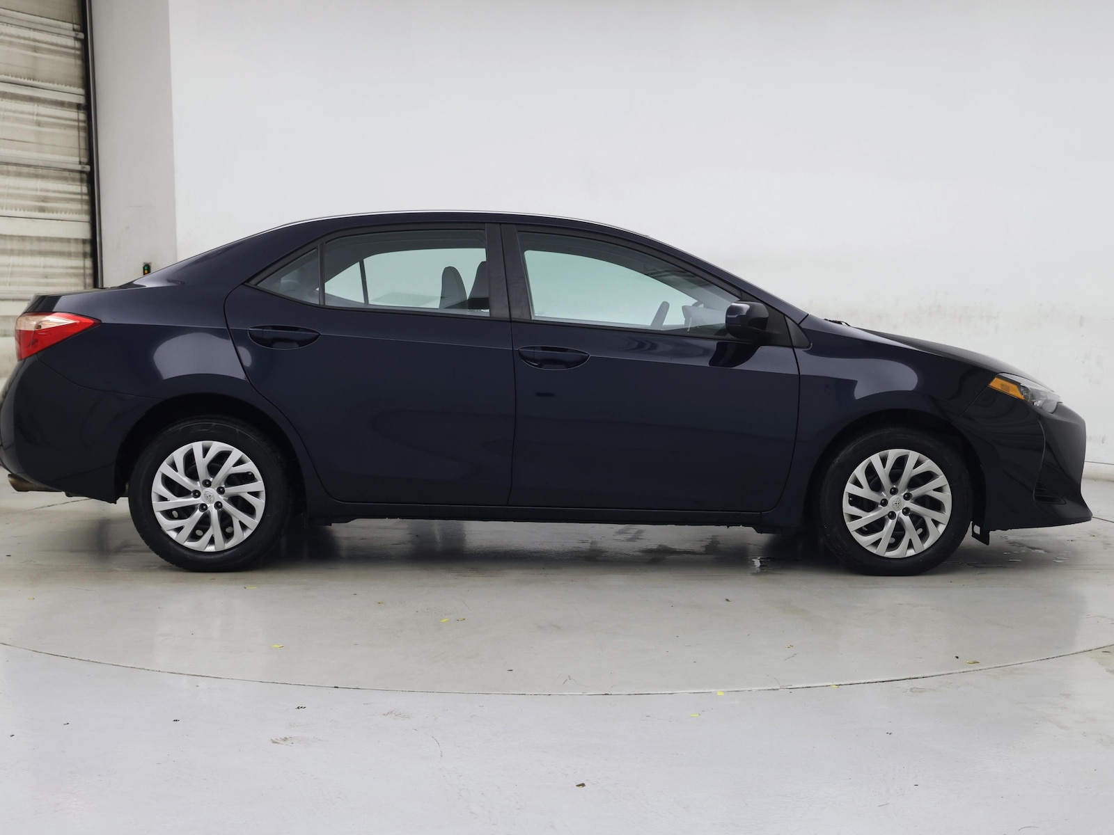 2019 Toyota Corolla LE - Photo 8