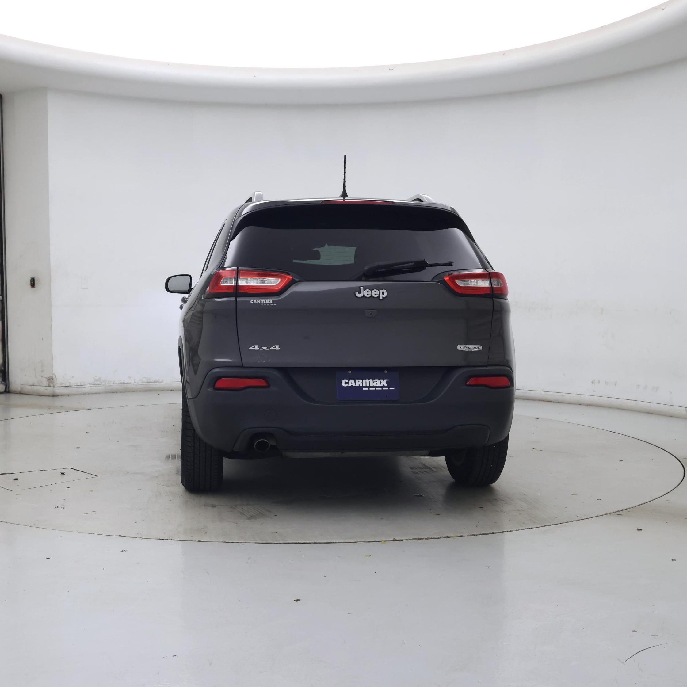 Thumbnail: 2016 Jeep Cherokee - 6