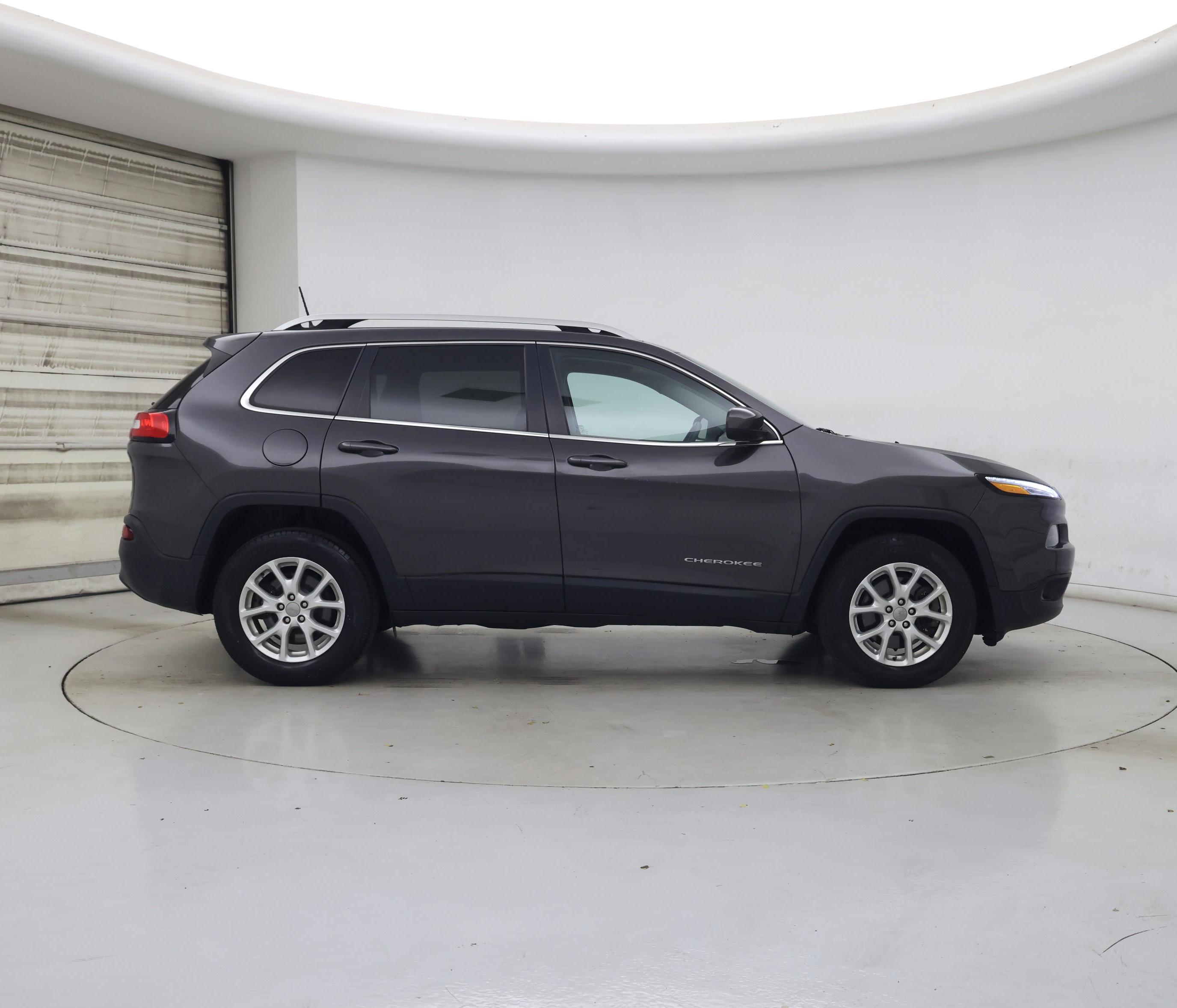 Thumbnail: 2016 Jeep Cherokee - 7
