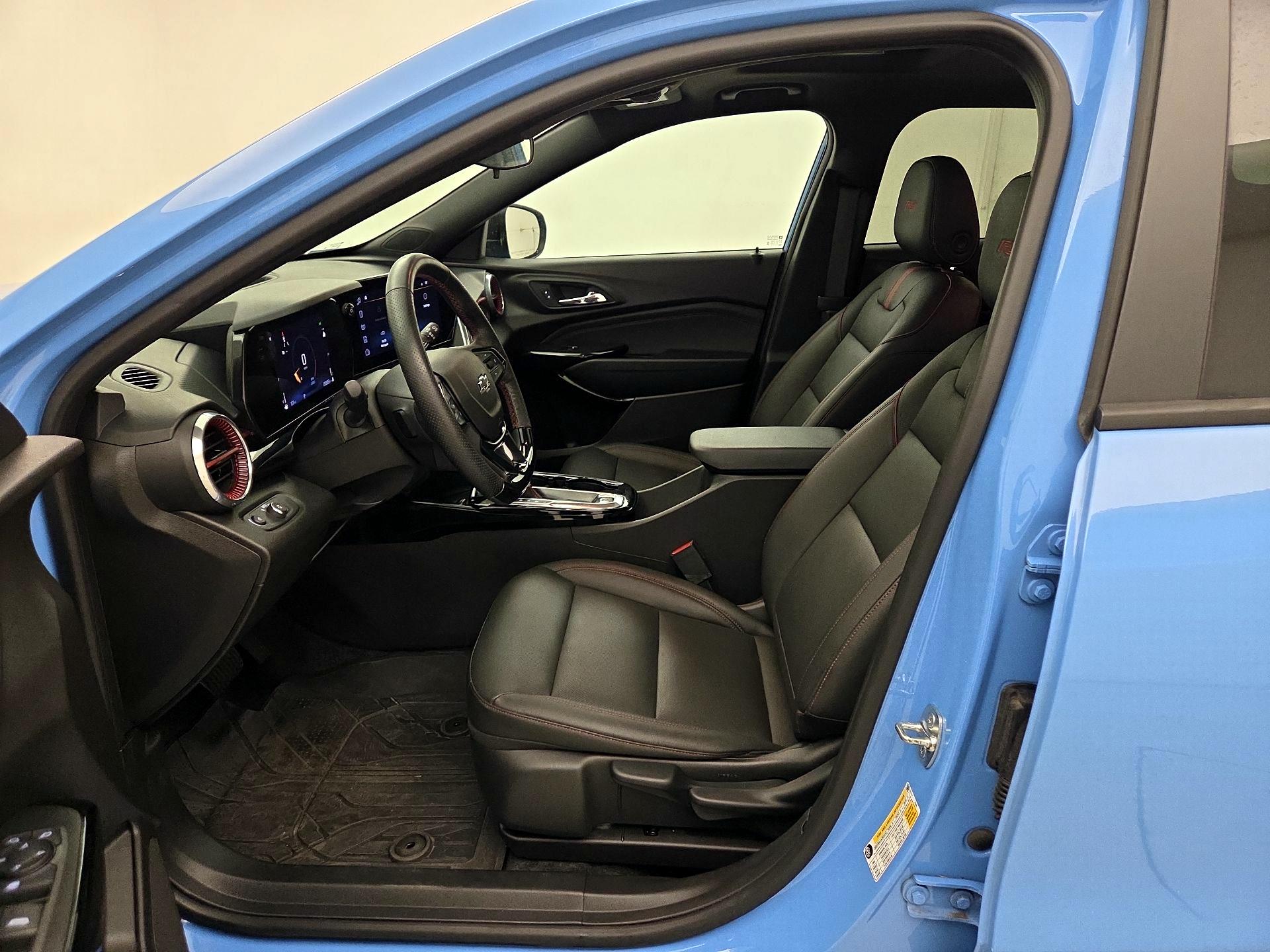 Thumbnail: 2024 Chevrolet Trax - 11
