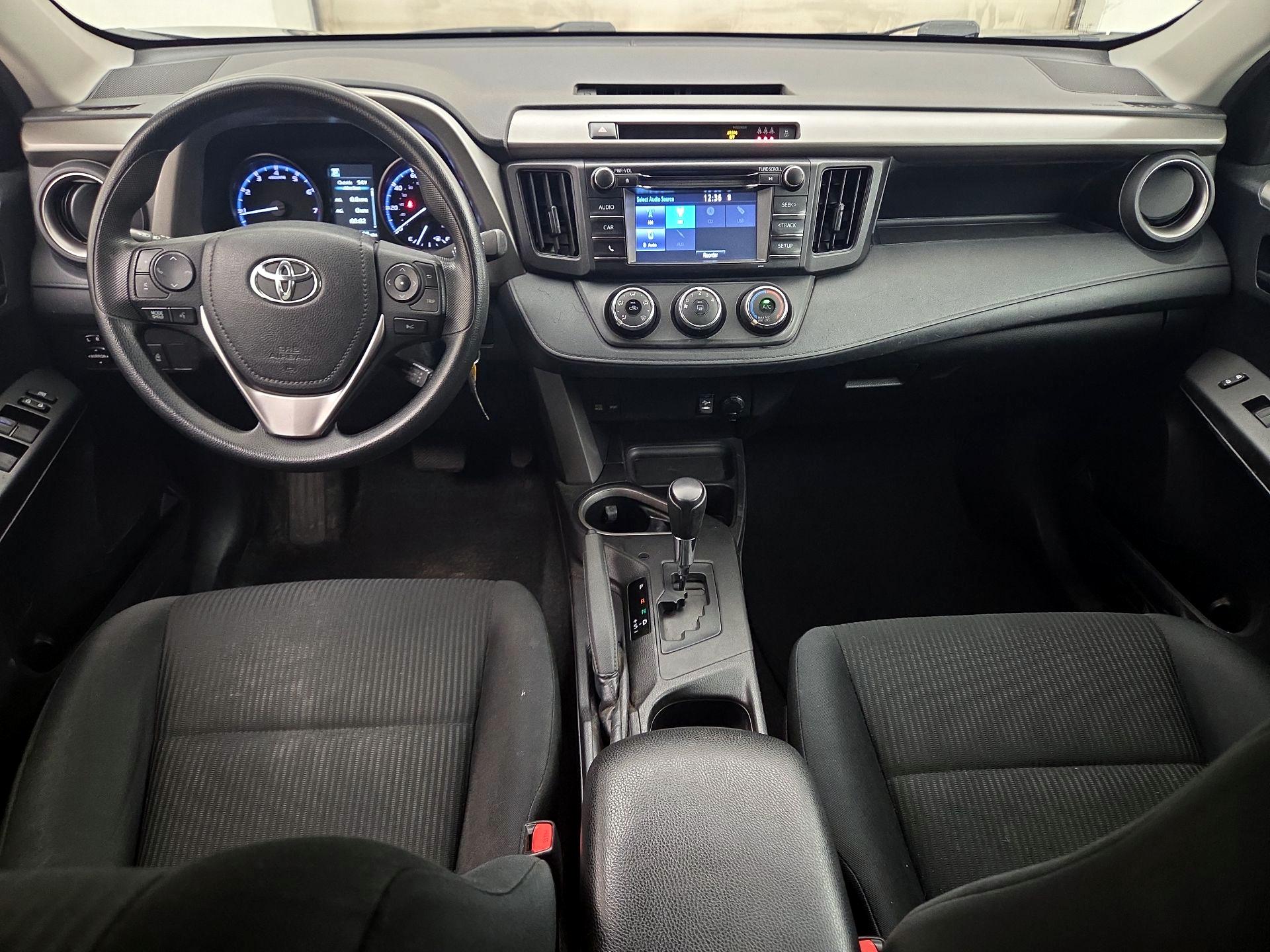 Thumbnail: 2017 Toyota RAV4 - 9