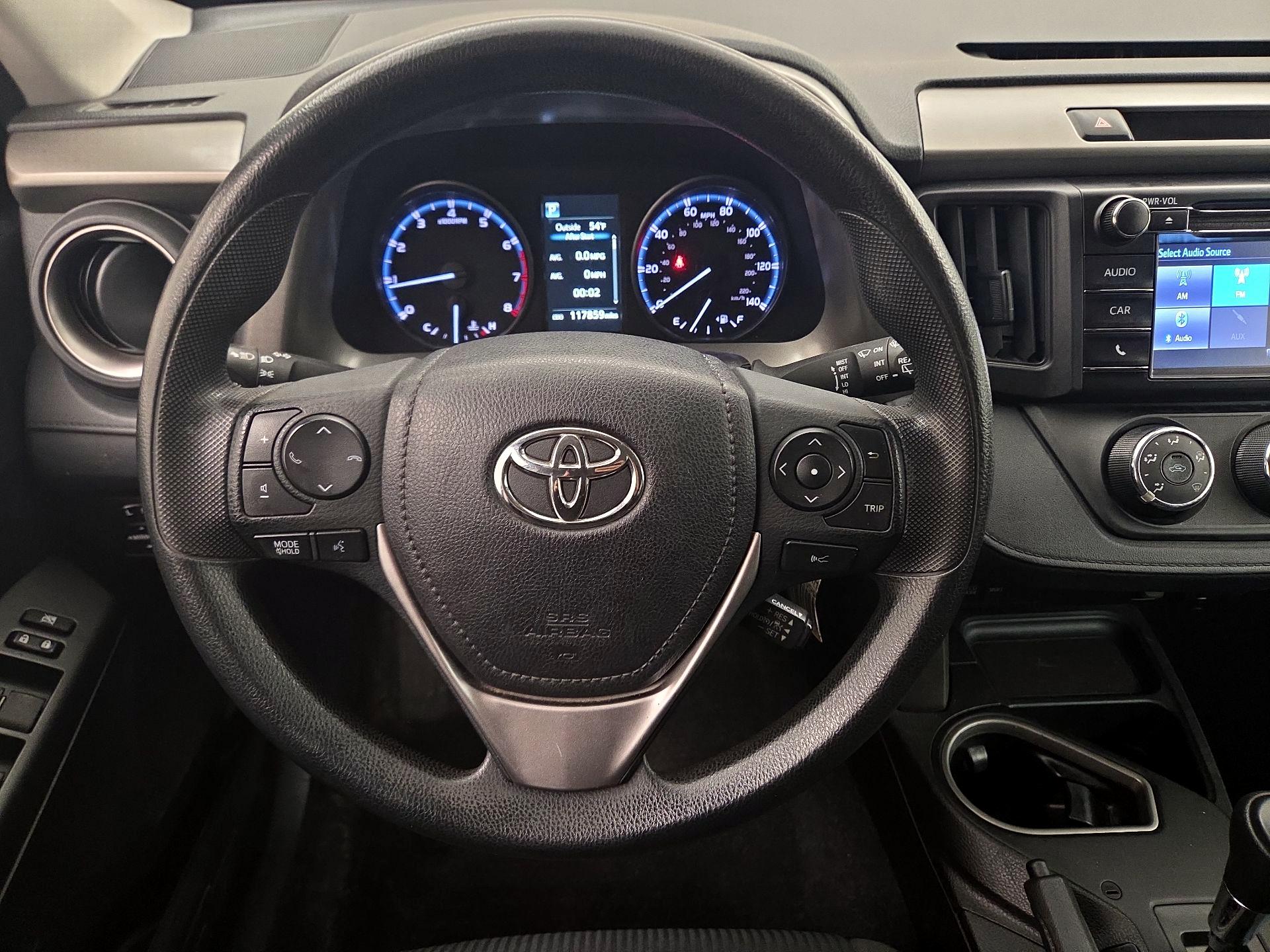 Thumbnail: 2017 Toyota RAV4 - 10