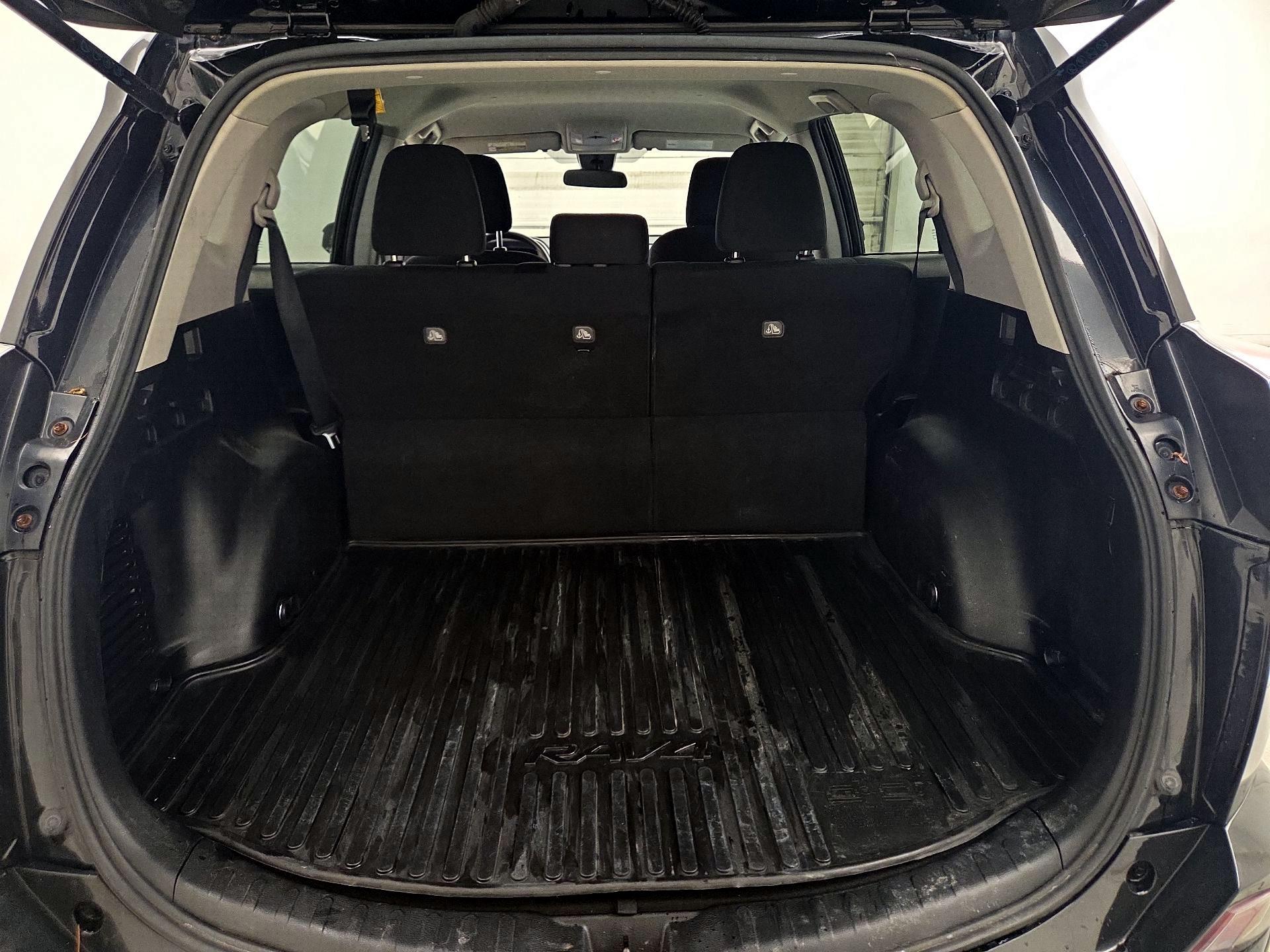 Thumbnail: 2017 Toyota RAV4 - 20
