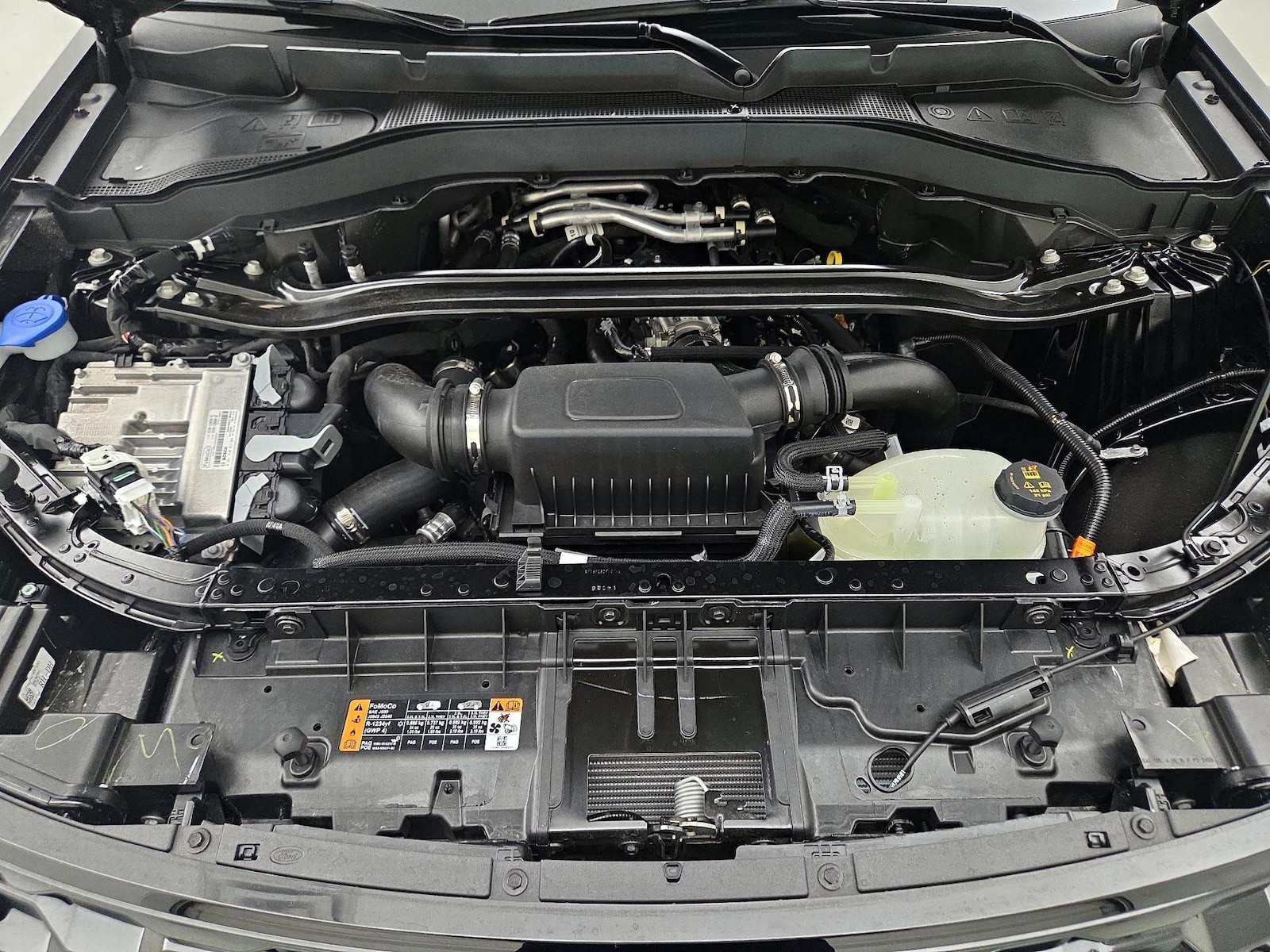 2026 Ford Explorer ST - Photo 24