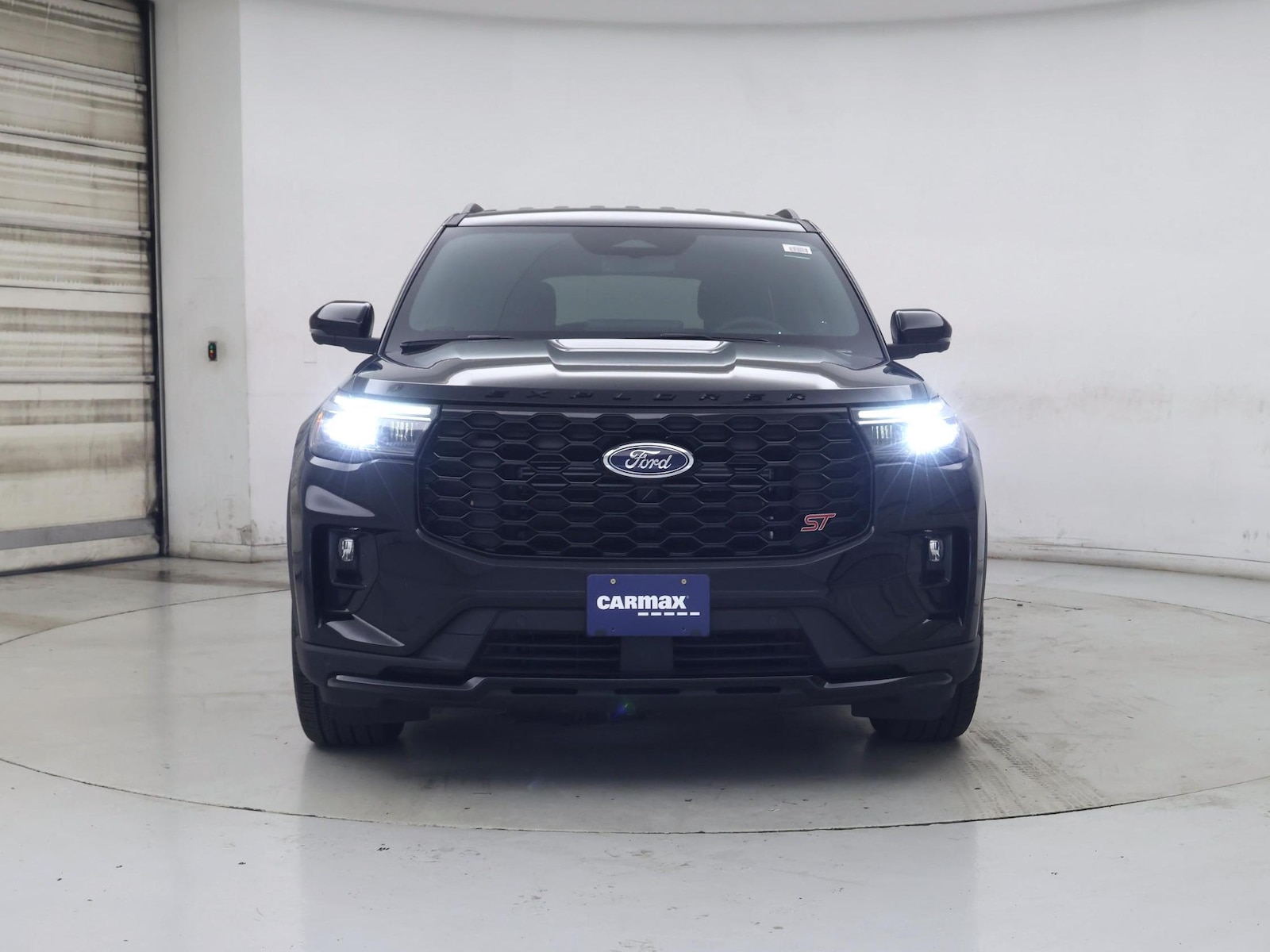 2026 Ford Explorer ST - Photo 6