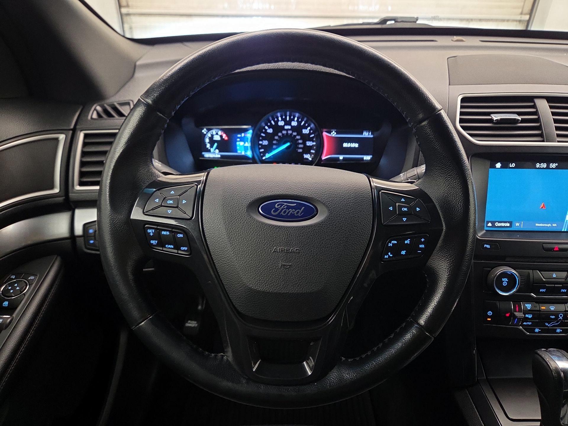 Thumbnail: 2017 Ford Explorer - 10