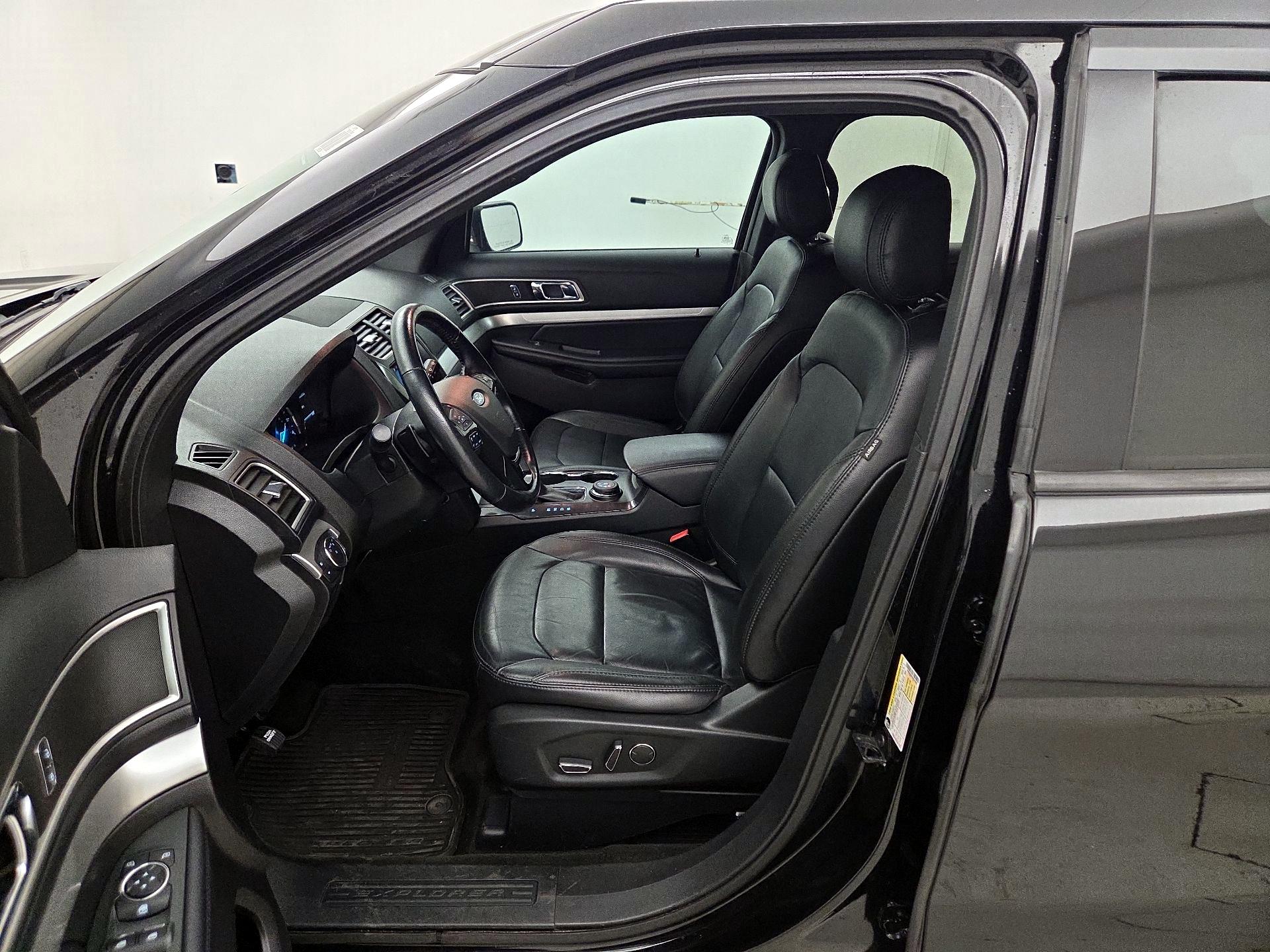 Thumbnail: 2017 Ford Explorer - 11