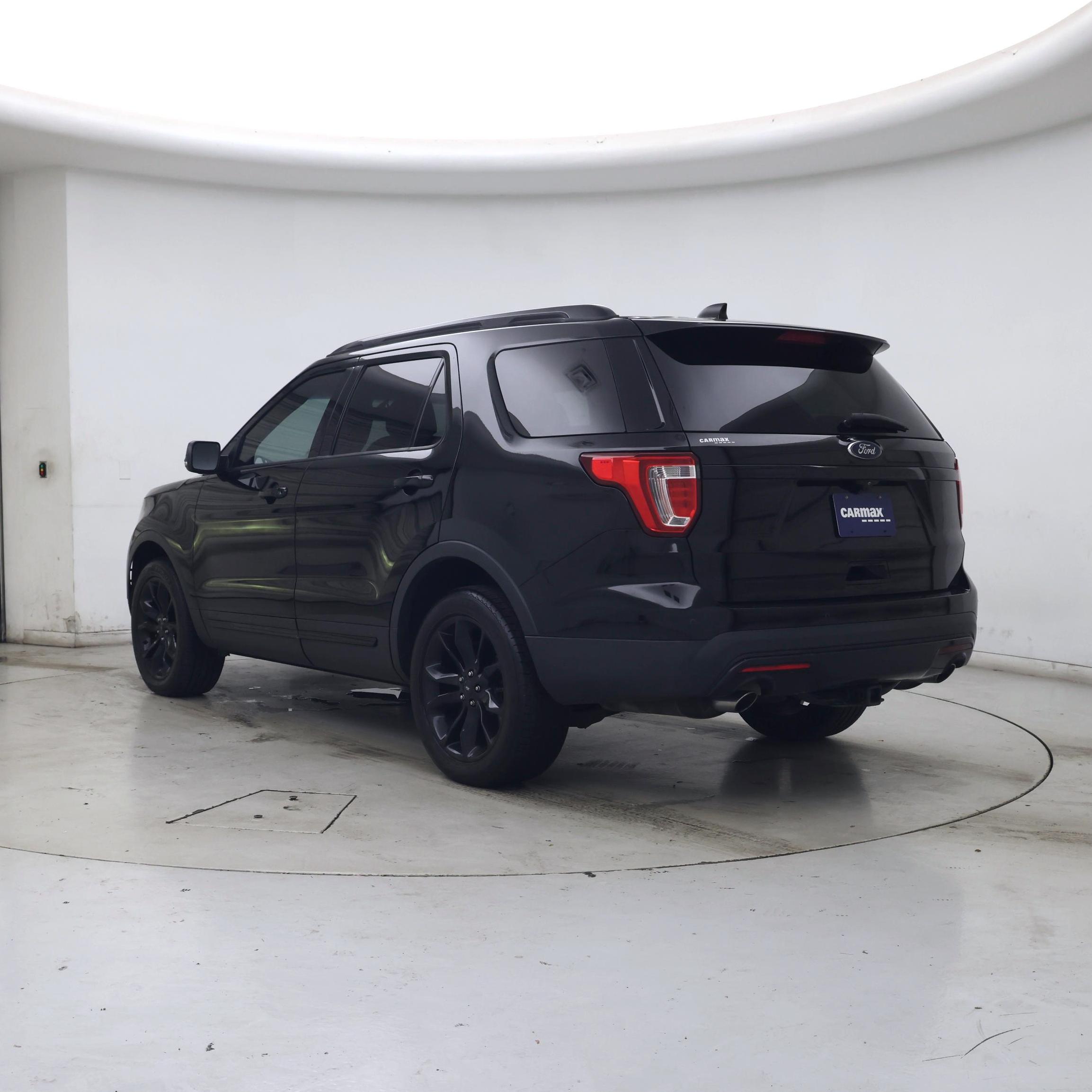 Thumbnail: 2017 Ford Explorer - 2