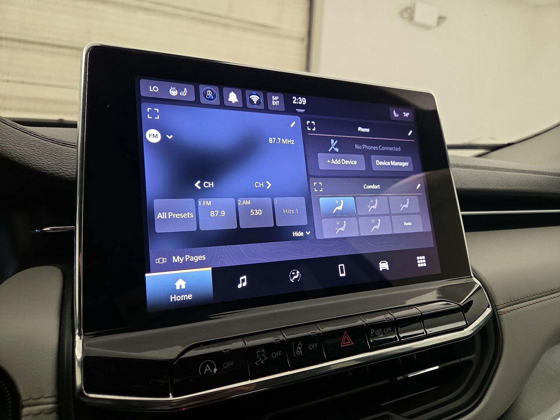 Thumbnail: 2022 Jeep Compass - 16