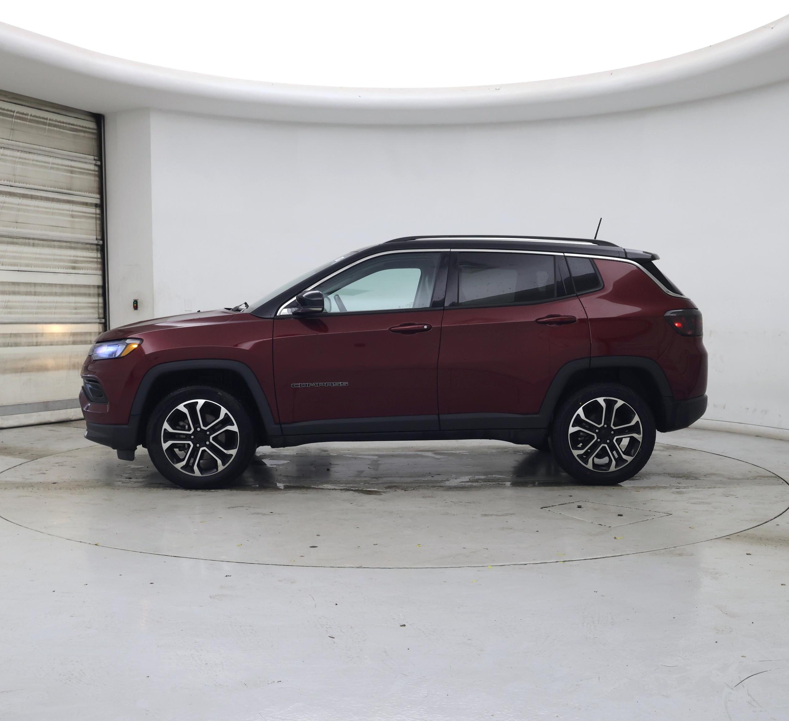 Thumbnail: 2022 Jeep Compass - 3