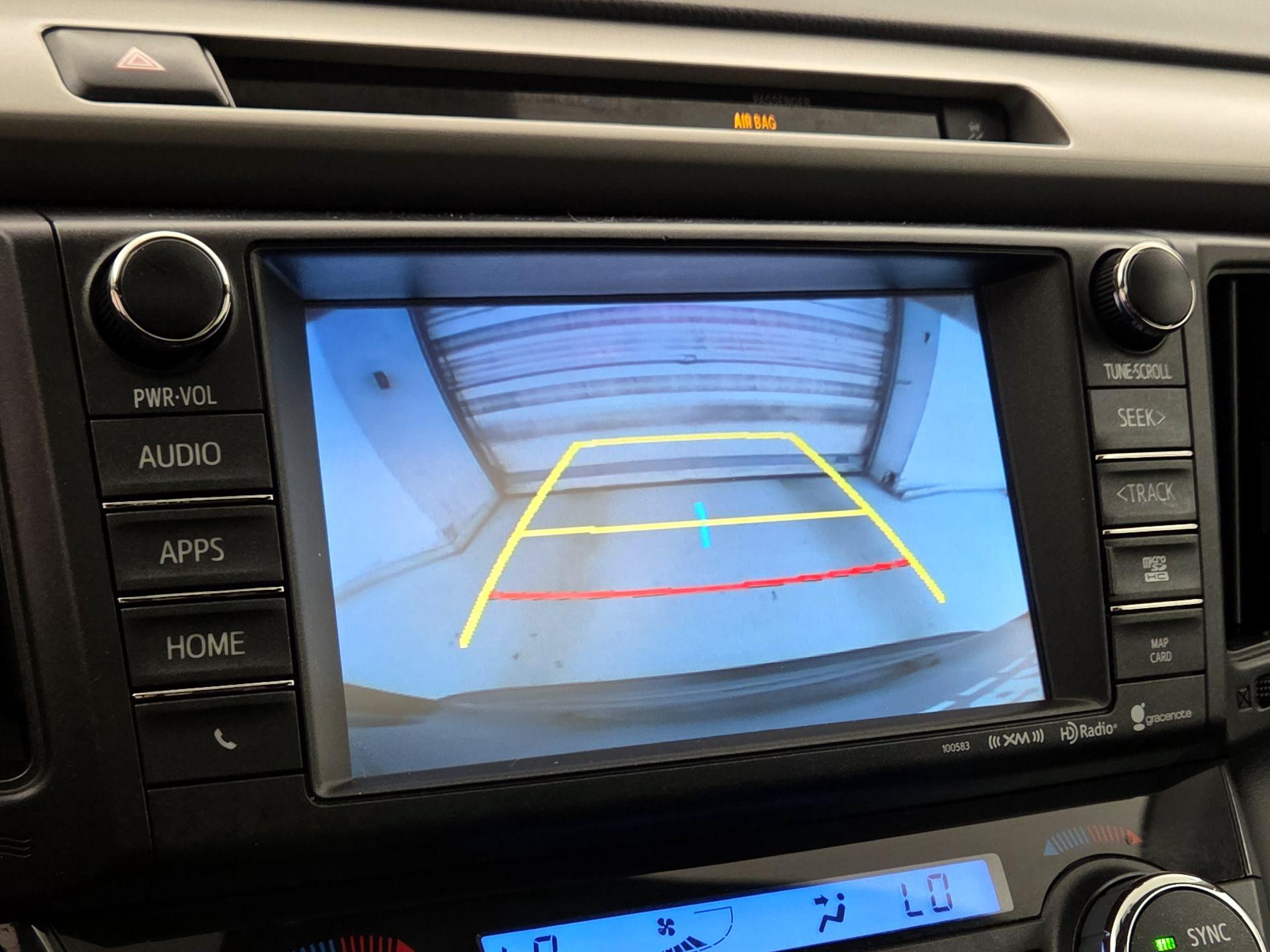 Thumbnail: 2016 Toyota RAV4 - 14