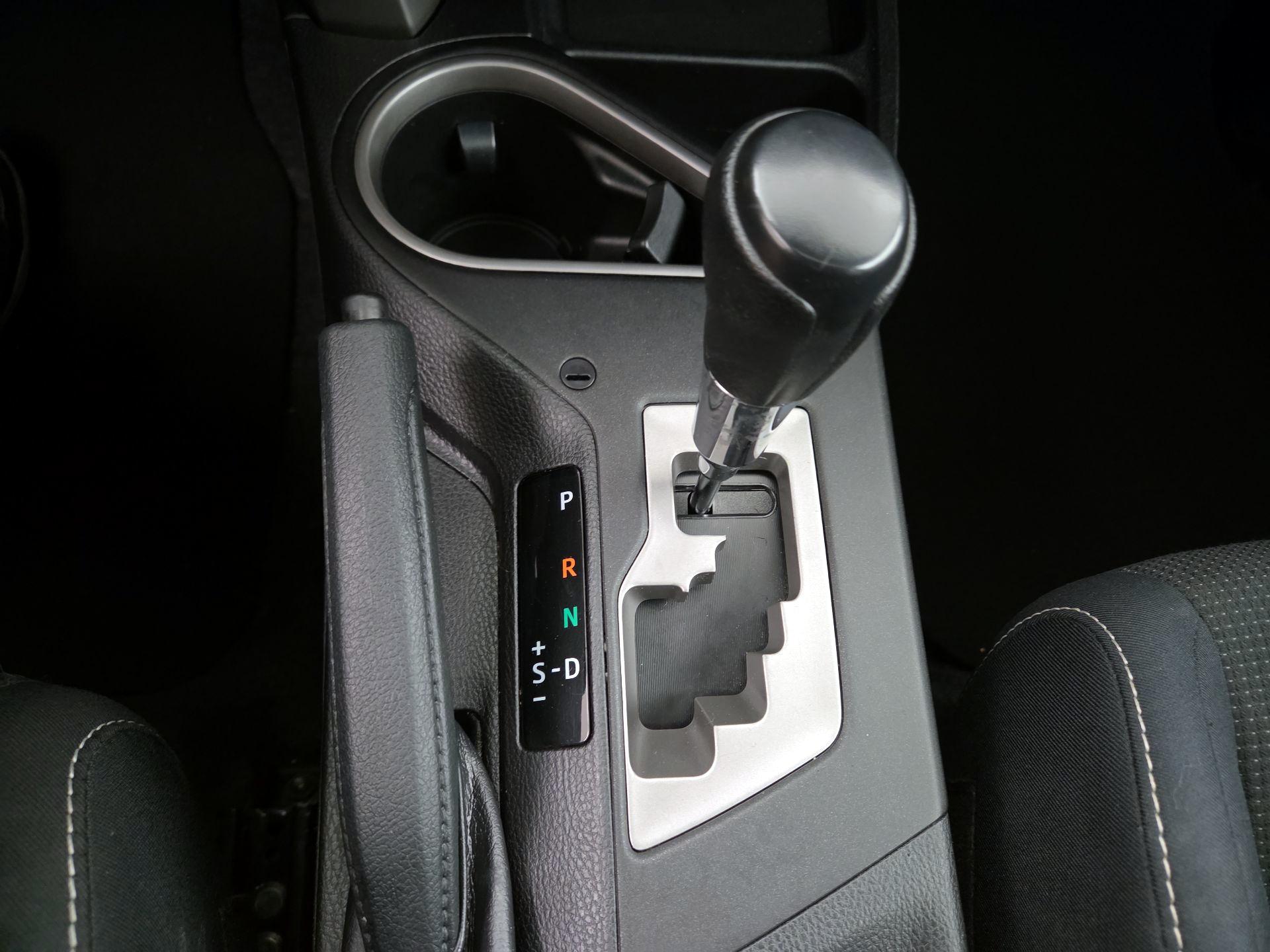 Thumbnail: 2016 Toyota RAV4 - 17