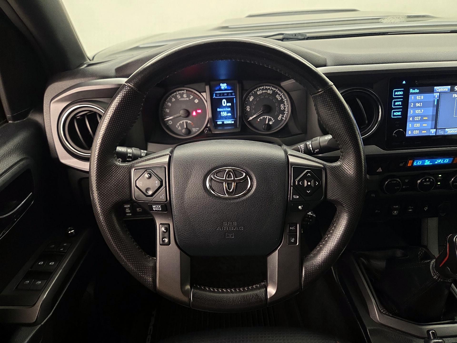 Thumbnail: 2018 Toyota Tacoma - 10