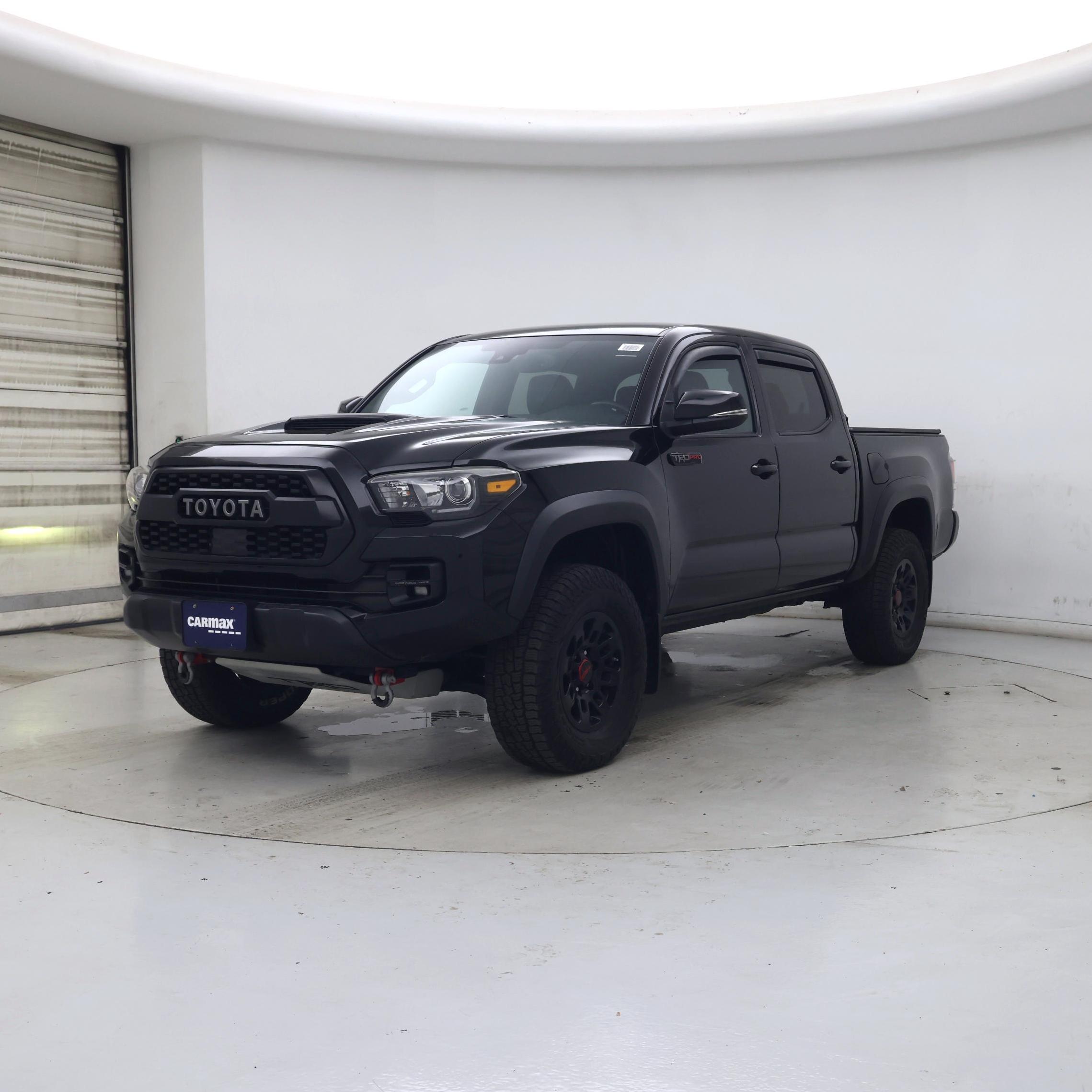 Thumbnail: 2018 Toyota Tacoma - 4