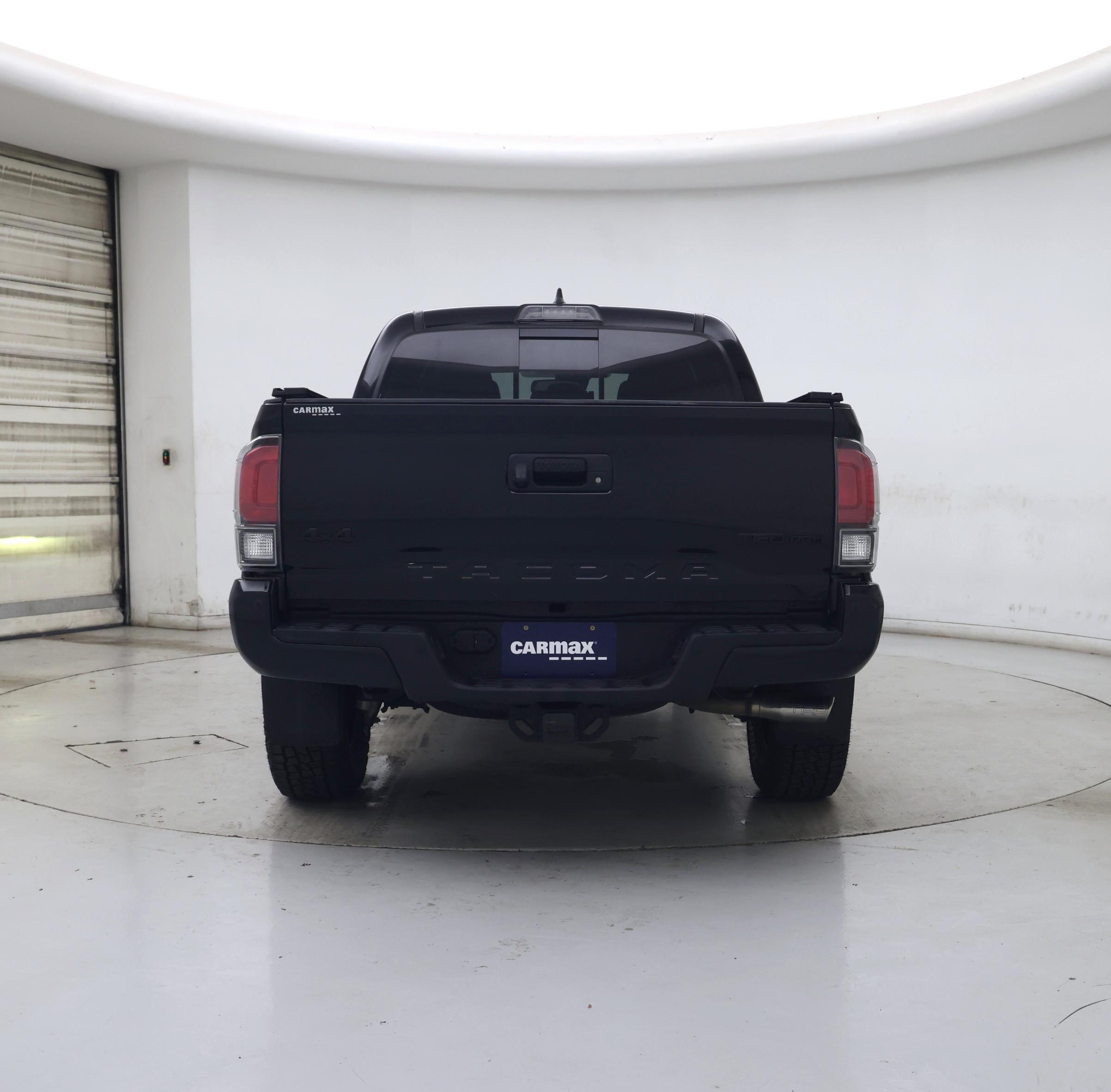 Thumbnail: 2018 Toyota Tacoma - 6
