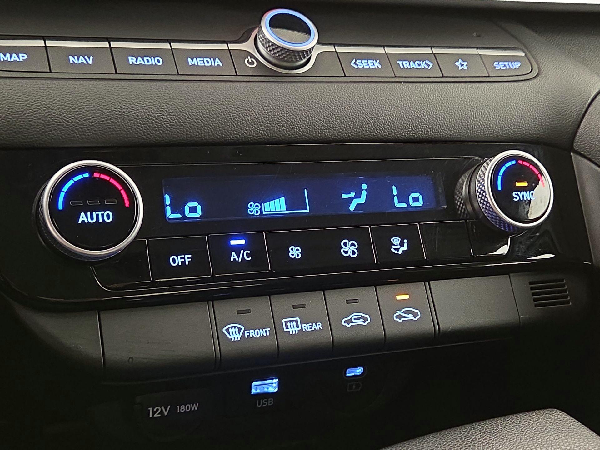 Thumbnail: 2024 Hyundai Elantra - 17