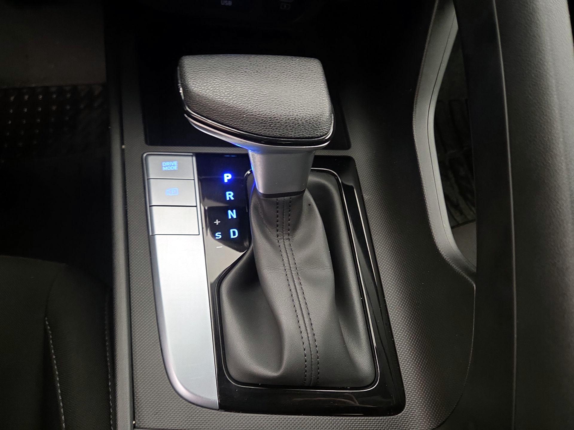 Thumbnail: 2024 Hyundai Elantra - 18