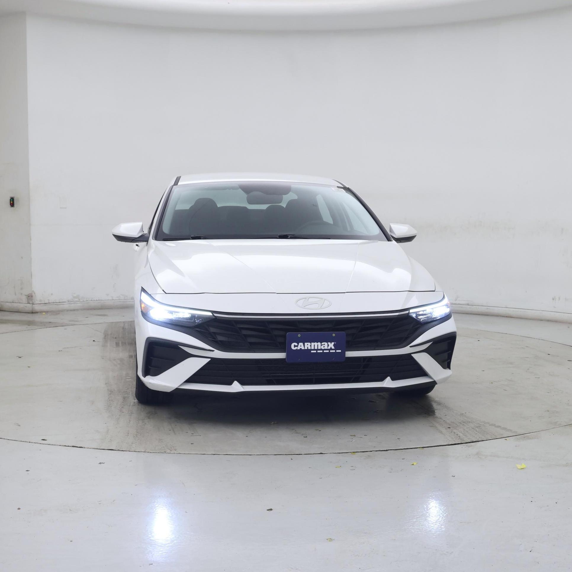 Thumbnail: 2024 Hyundai Elantra - 5