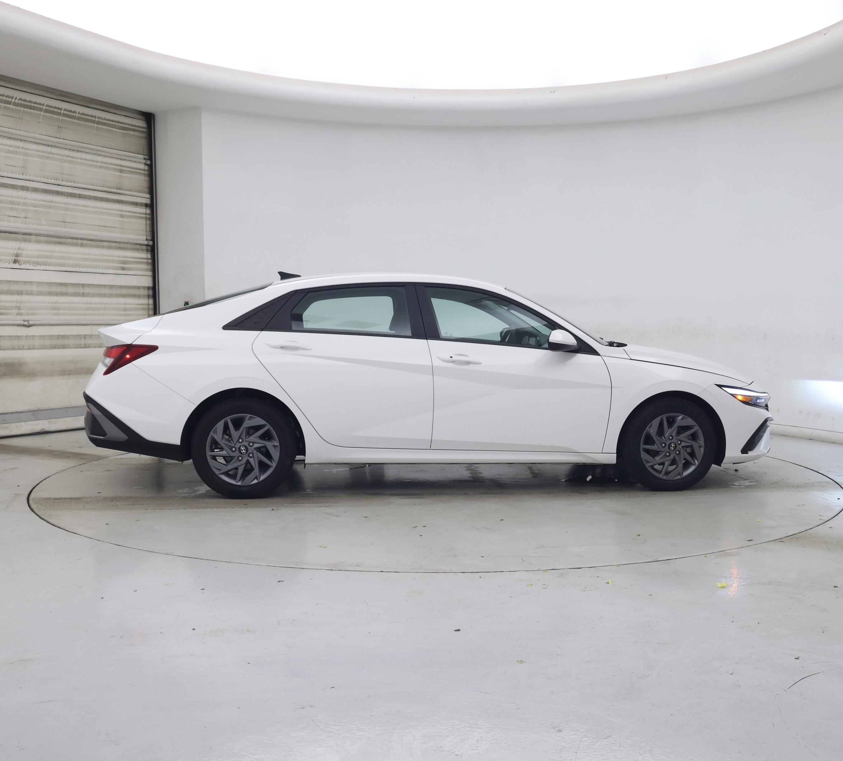 Thumbnail: 2024 Hyundai Elantra - 7