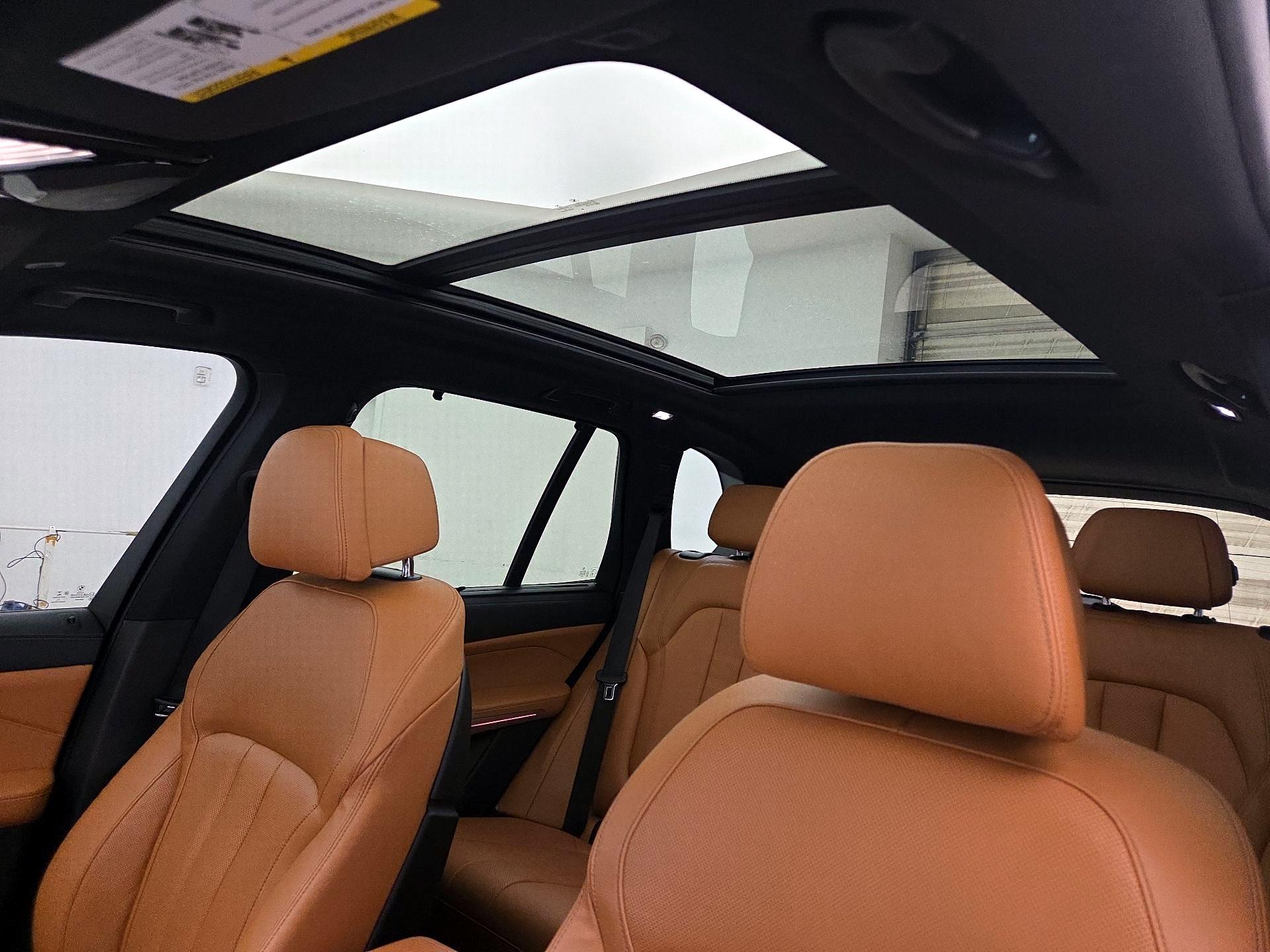 Thumbnail: 2021 BMW X5 - 20