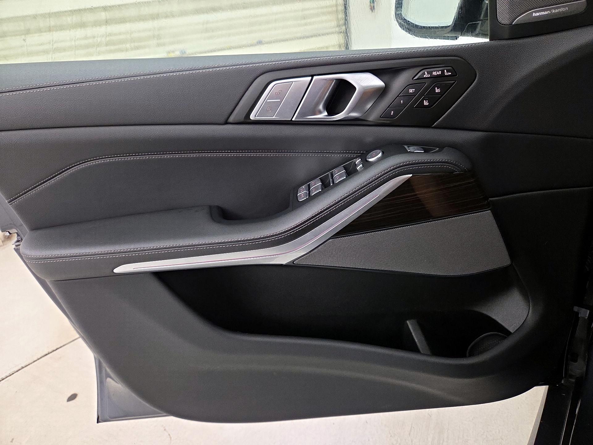 Thumbnail: 2021 BMW X7 - 12