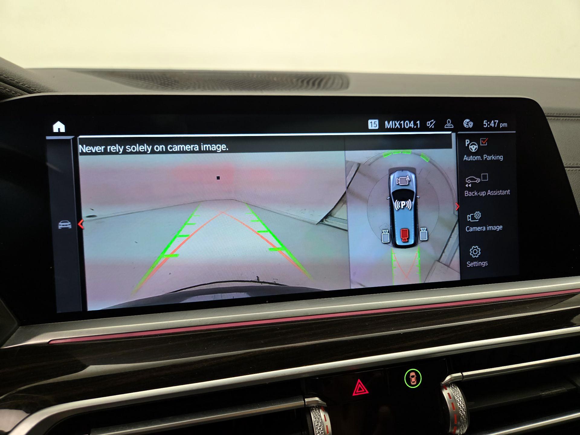 Thumbnail: 2021 BMW X7 - 15