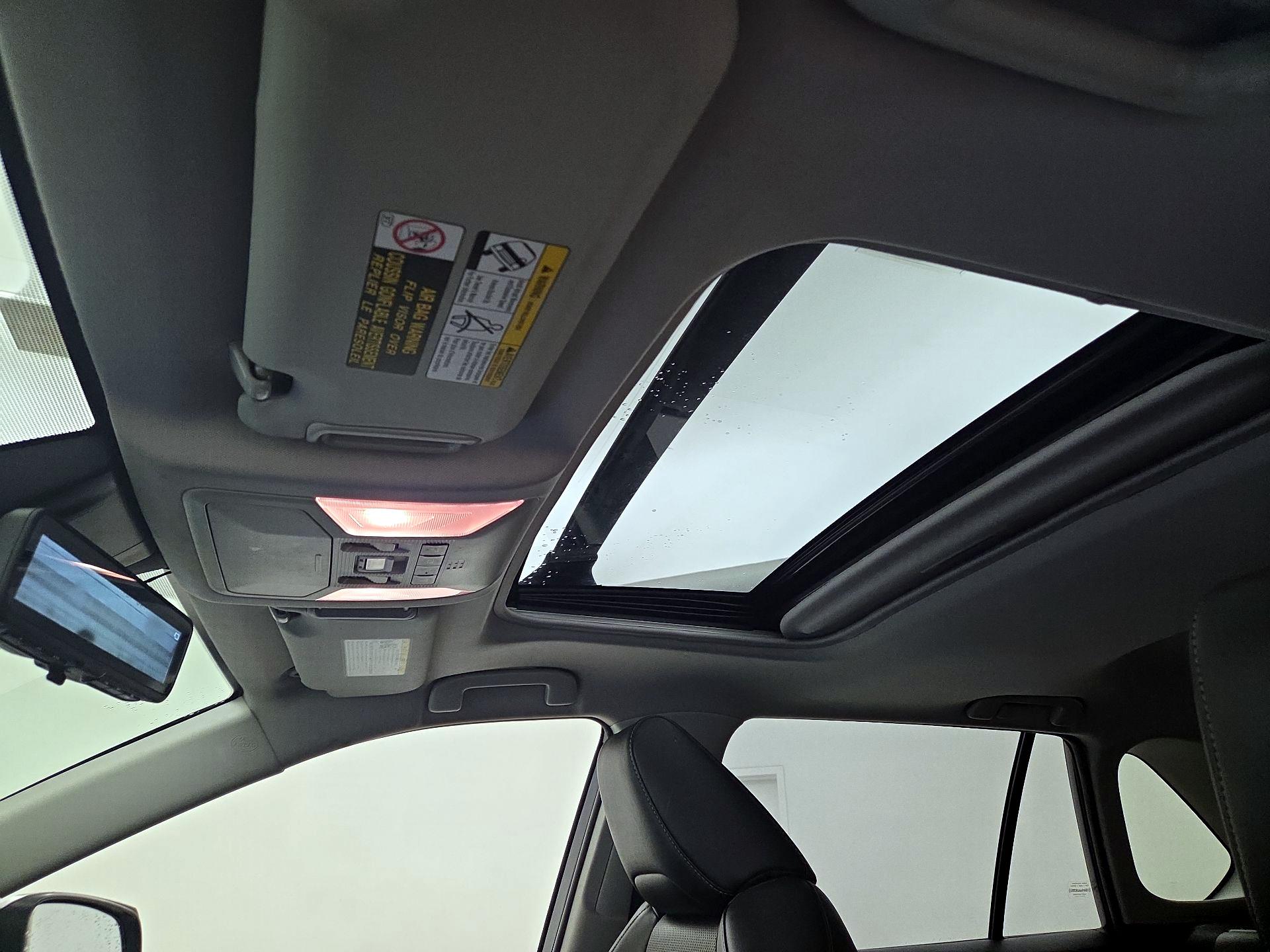 Thumbnail: 2019 Toyota RAV4 - 20