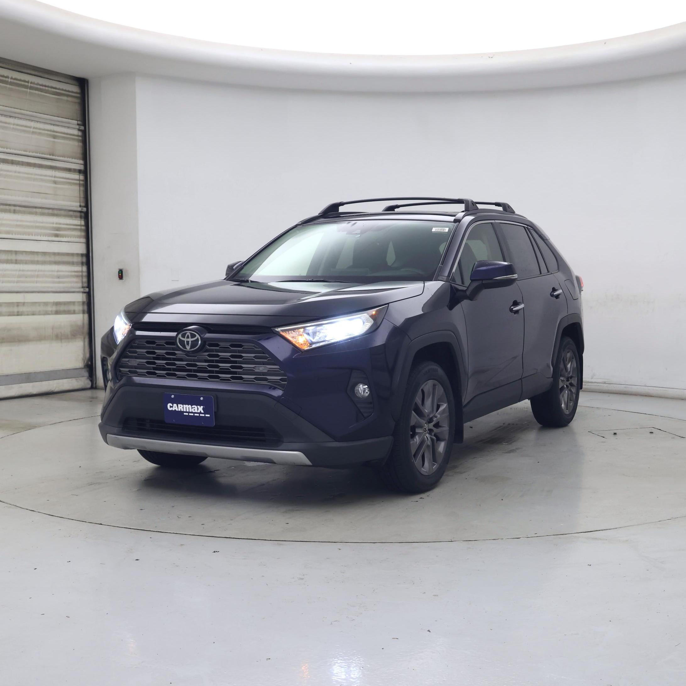 Thumbnail: 2019 Toyota RAV4 - 4