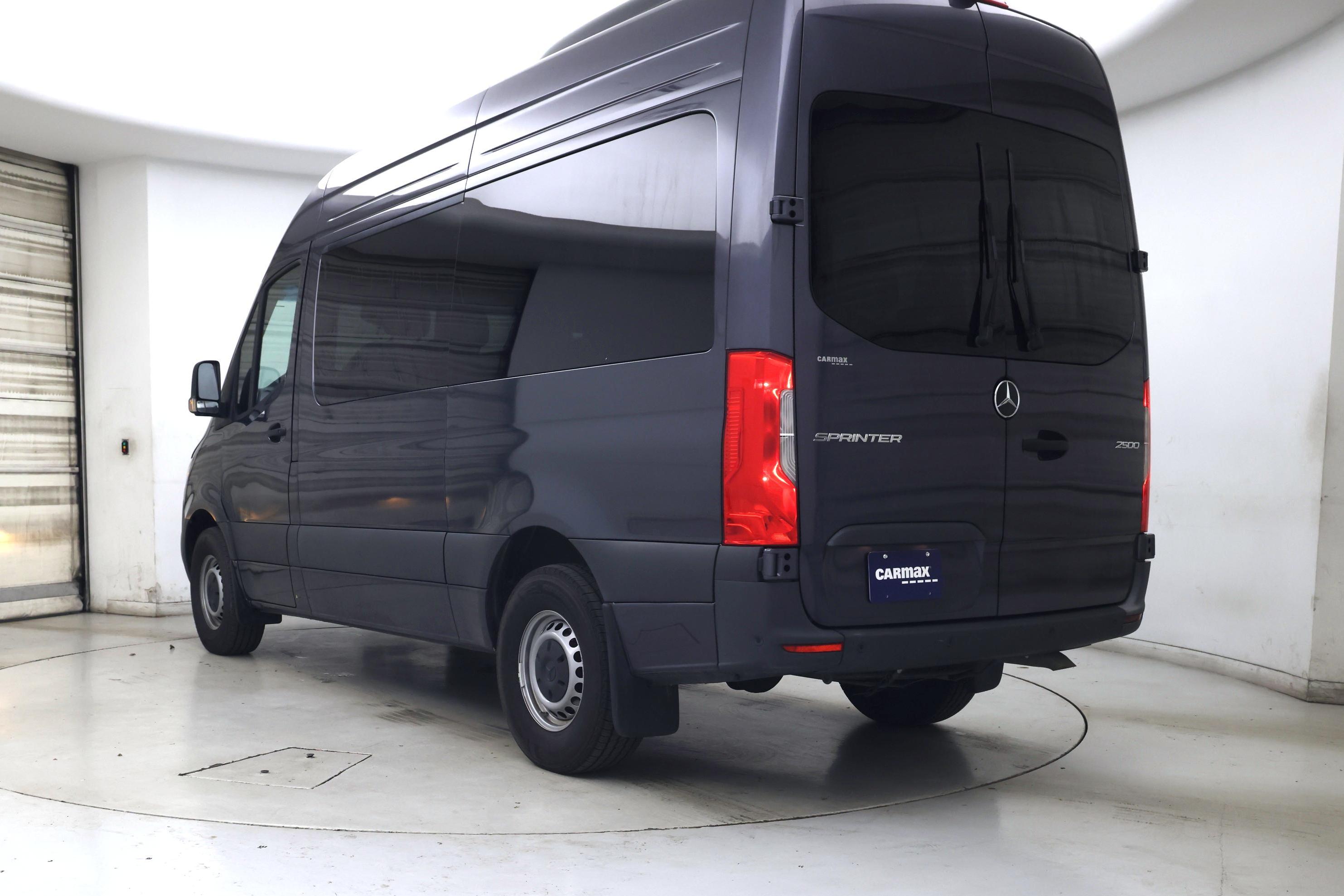 Thumbnail: 2024 Mercedes-Benz Sprinter - 2