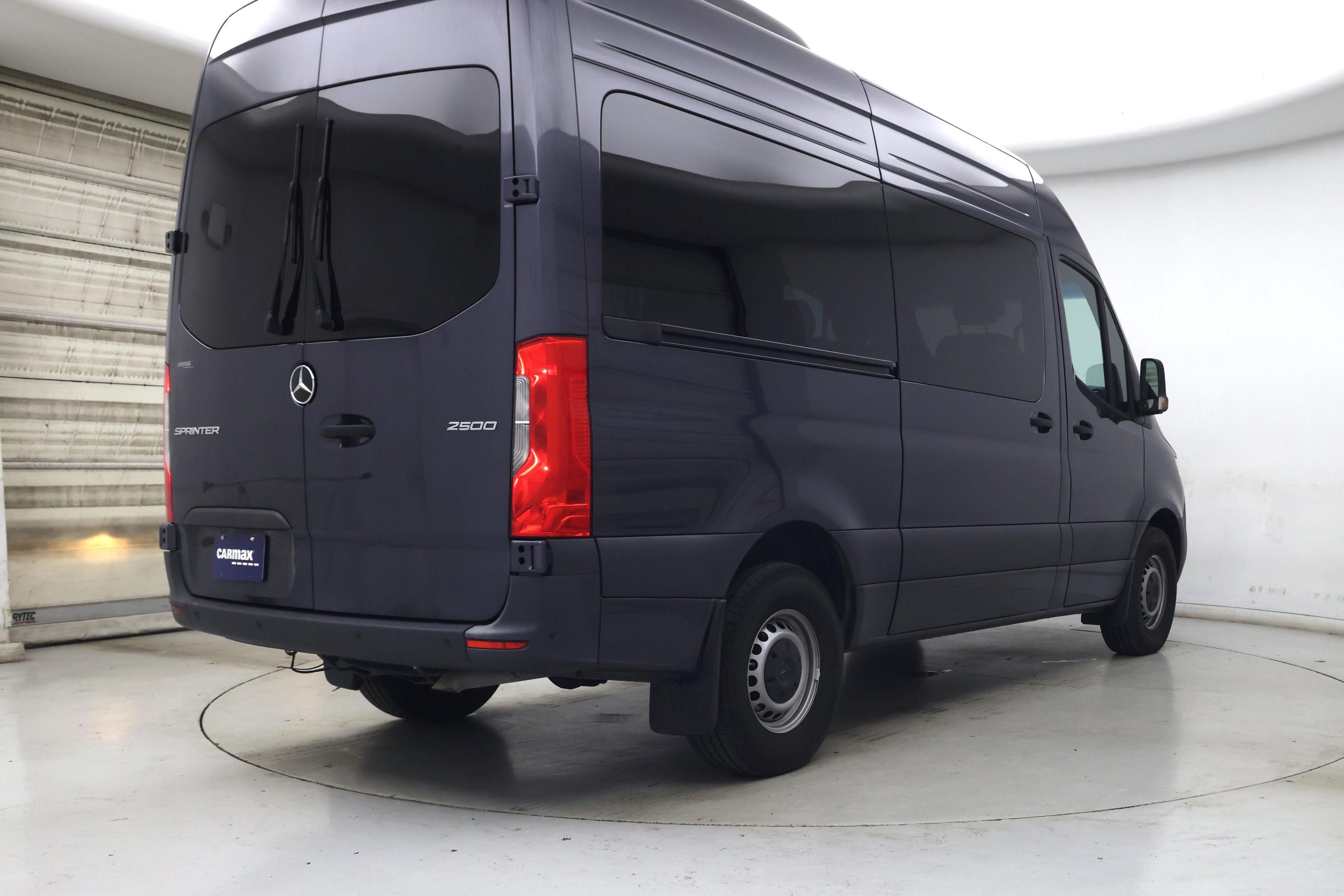 Thumbnail: 2024 Mercedes-Benz Sprinter - 8