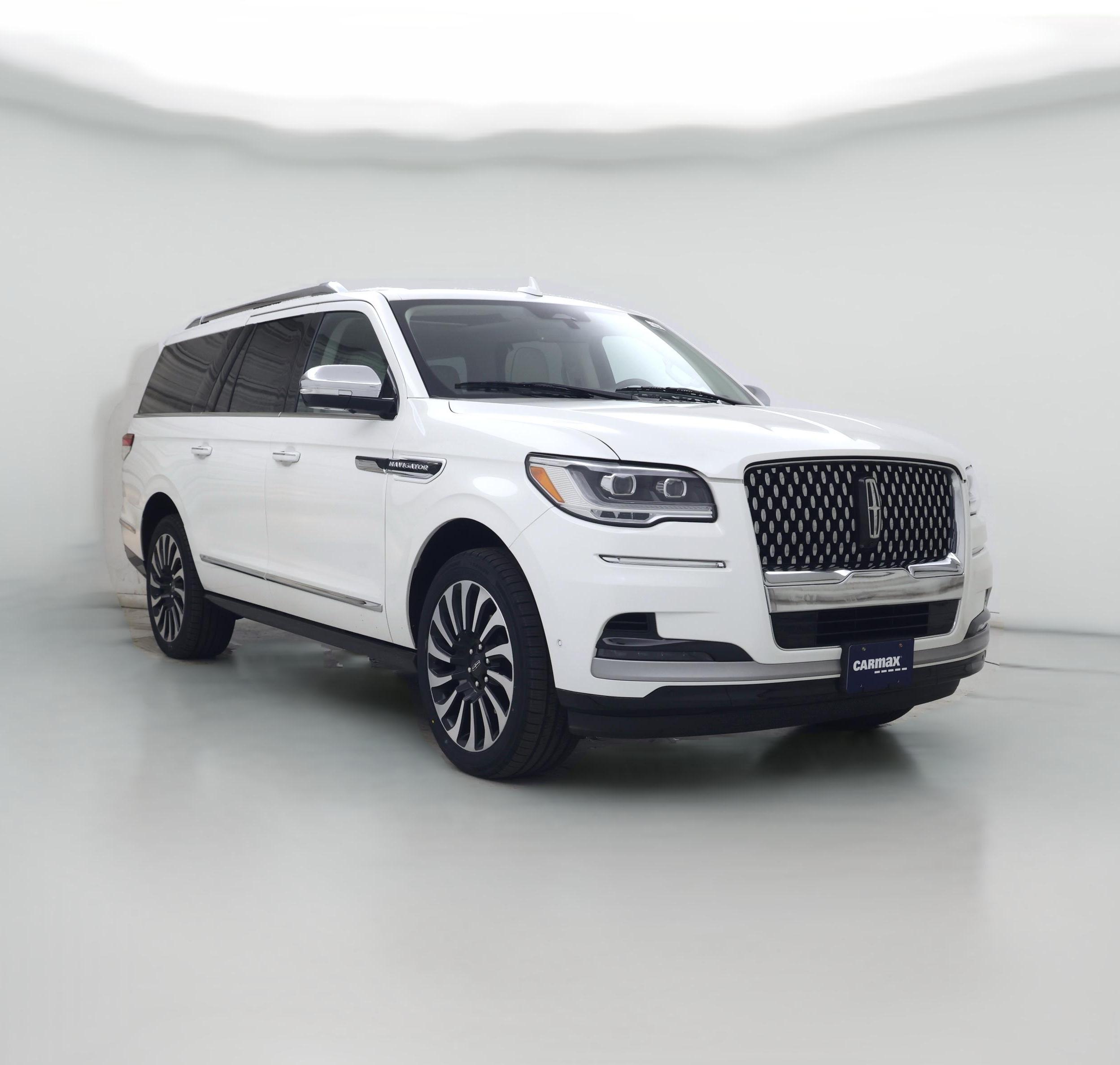Thumbnail: 2023 Lincoln Navigator L - 1