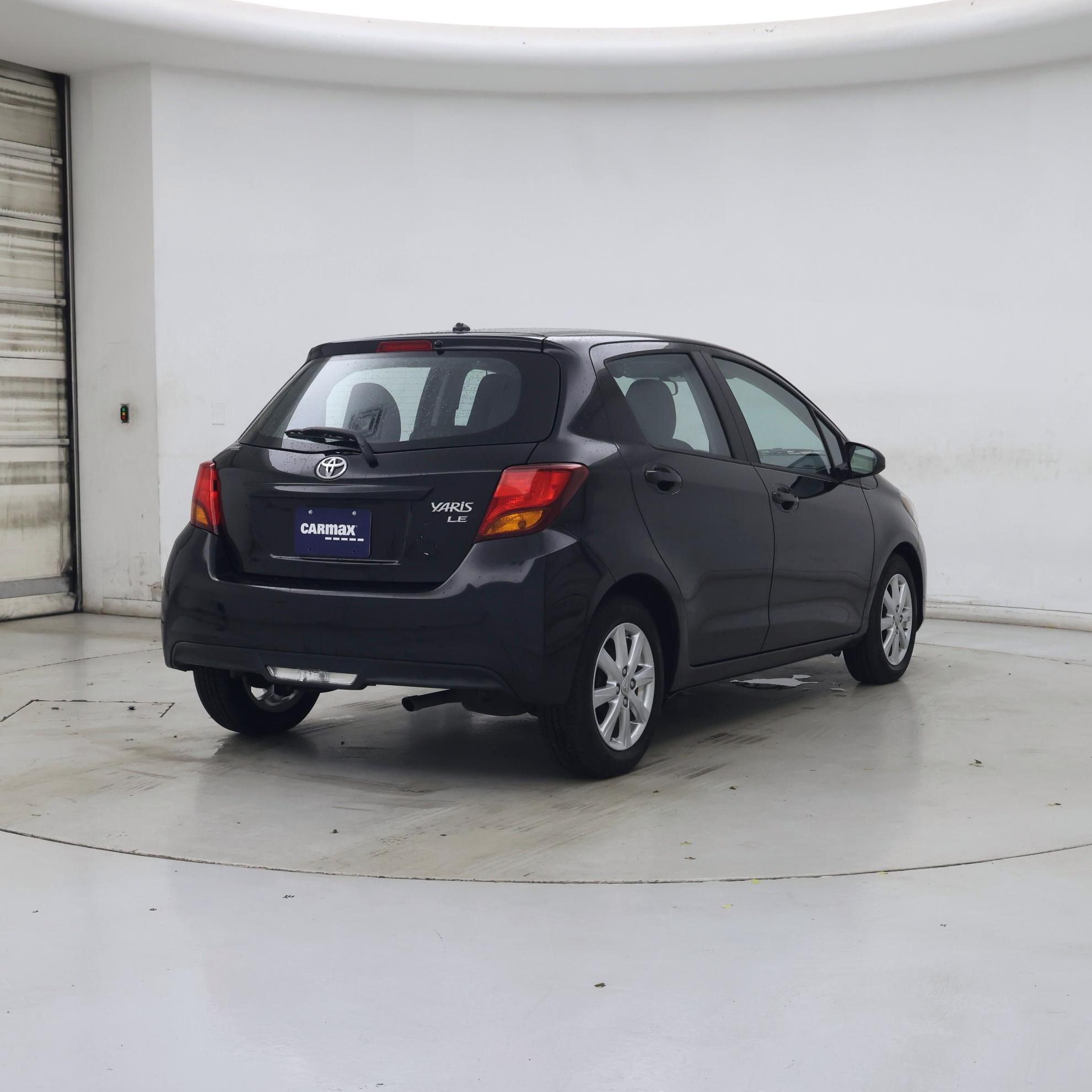 Thumbnail: 2016 Toyota Yaris - 8