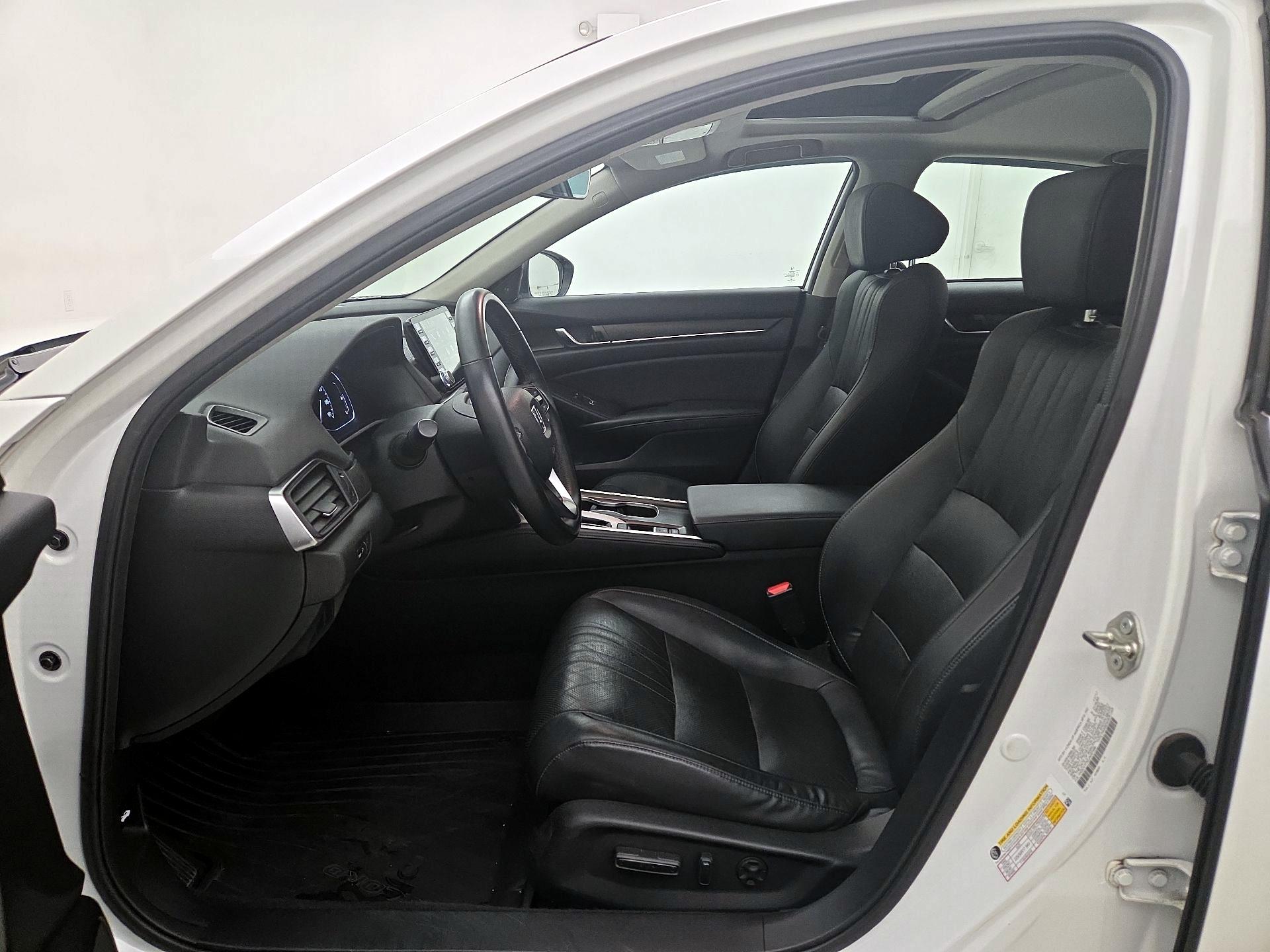 Thumbnail: 2018 Honda Accord - 11
