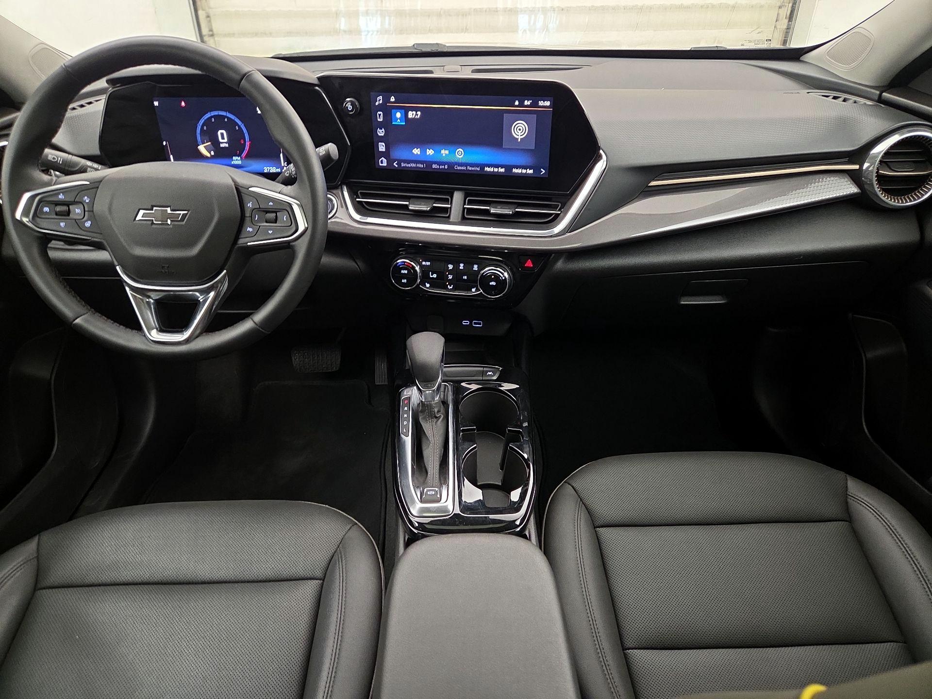 Thumbnail: 2025 Chevrolet Trax - 9