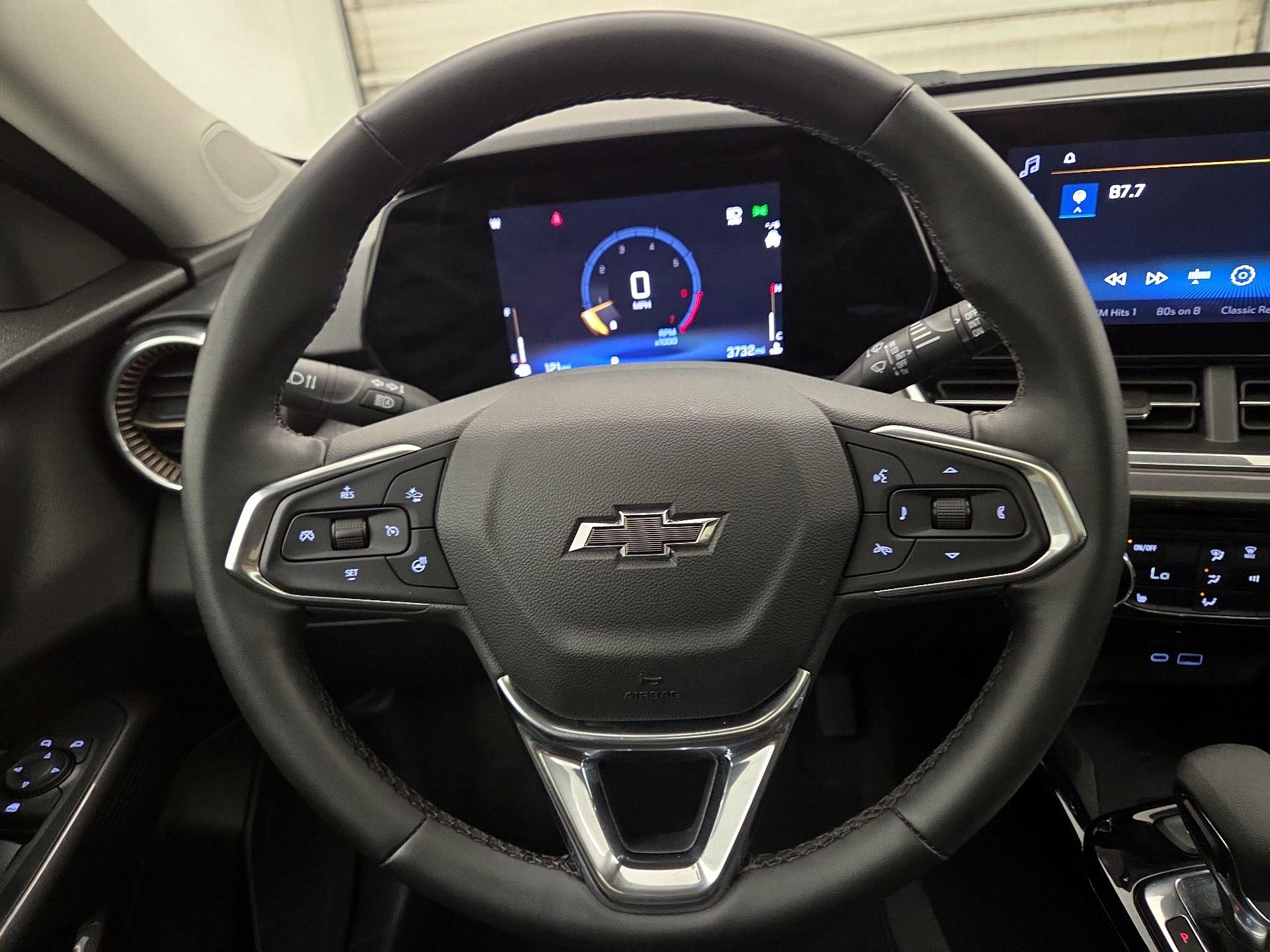 Thumbnail: 2025 Chevrolet Trax - 10