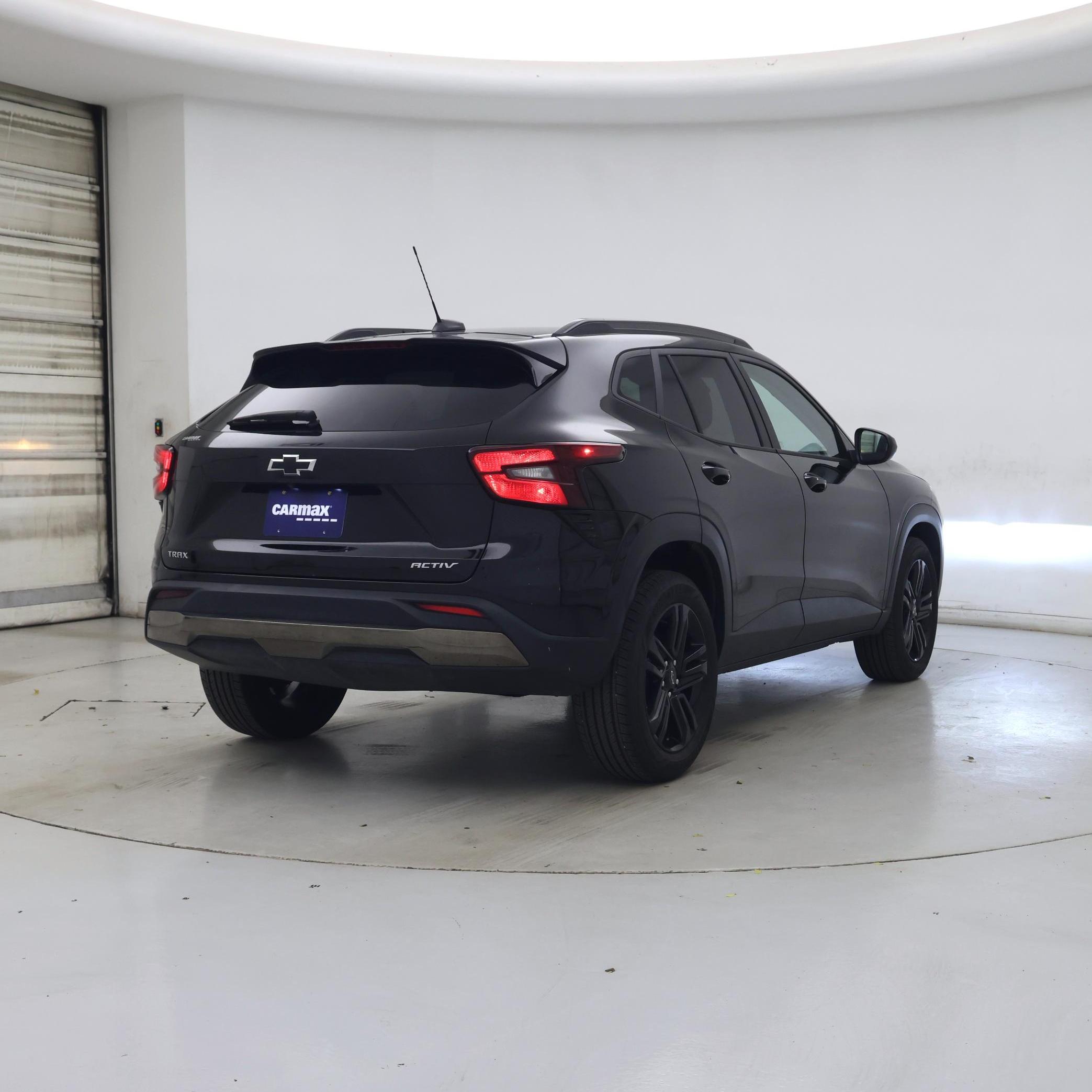 Thumbnail: 2025 Chevrolet Trax - 8
