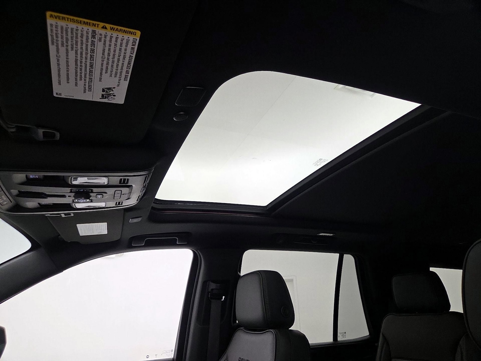 2021 GMC Yukon Denali - Photo 21