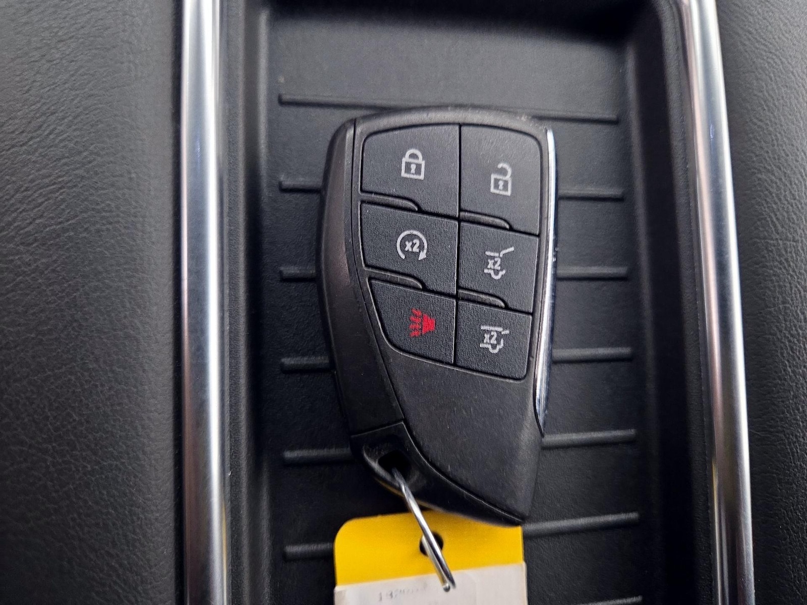 2021 GMC Yukon Denali - Photo 28