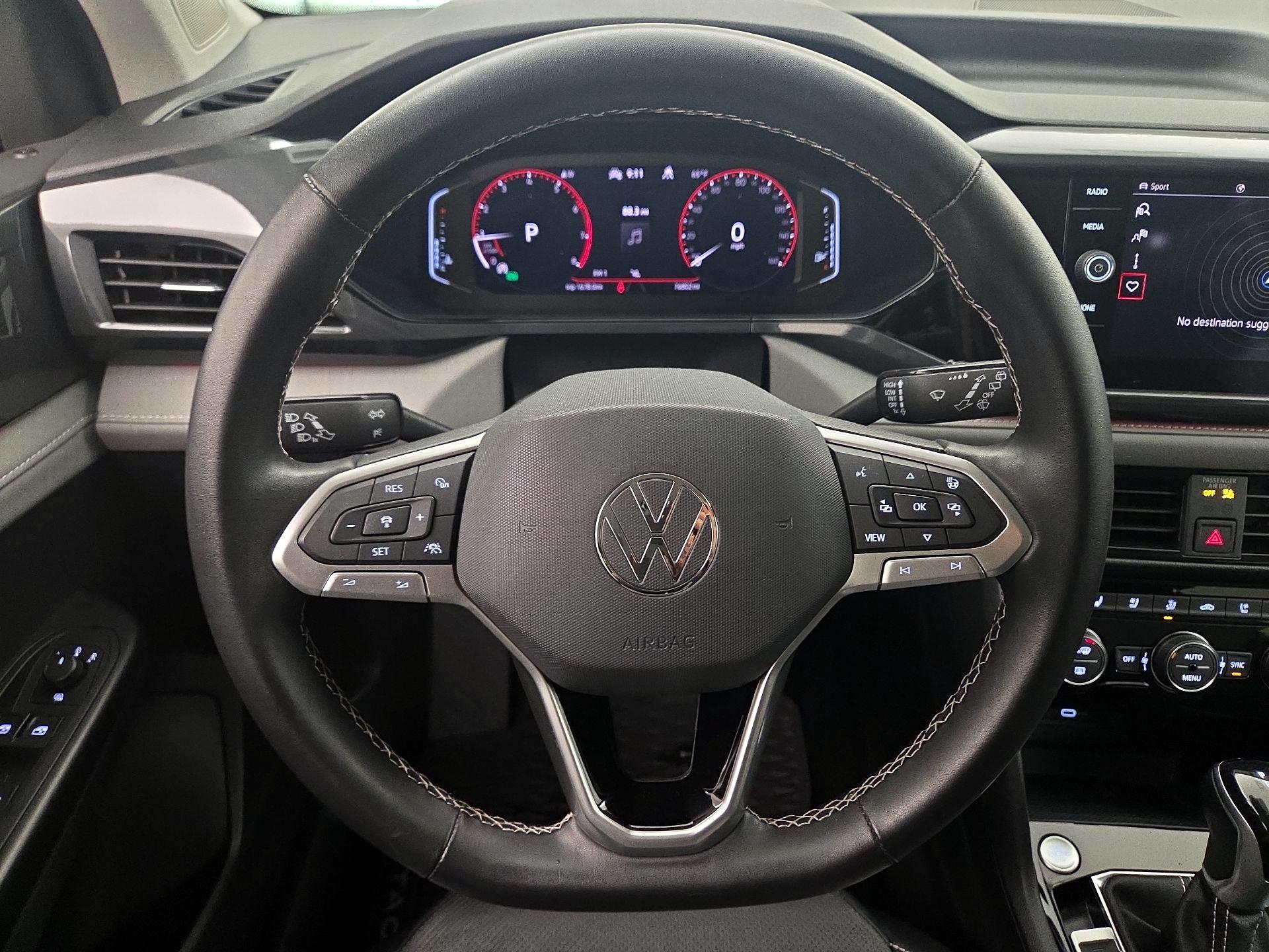 Thumbnail: 2022 Volkswagen Taos - 10