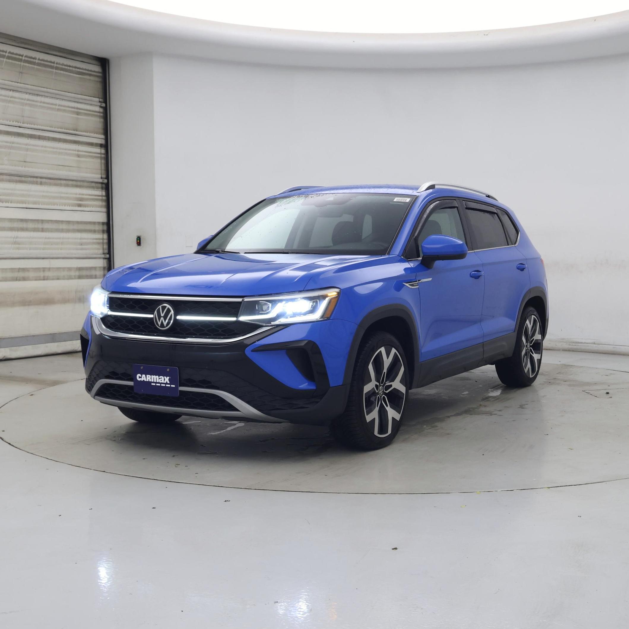 Thumbnail: 2022 Volkswagen Taos - 4
