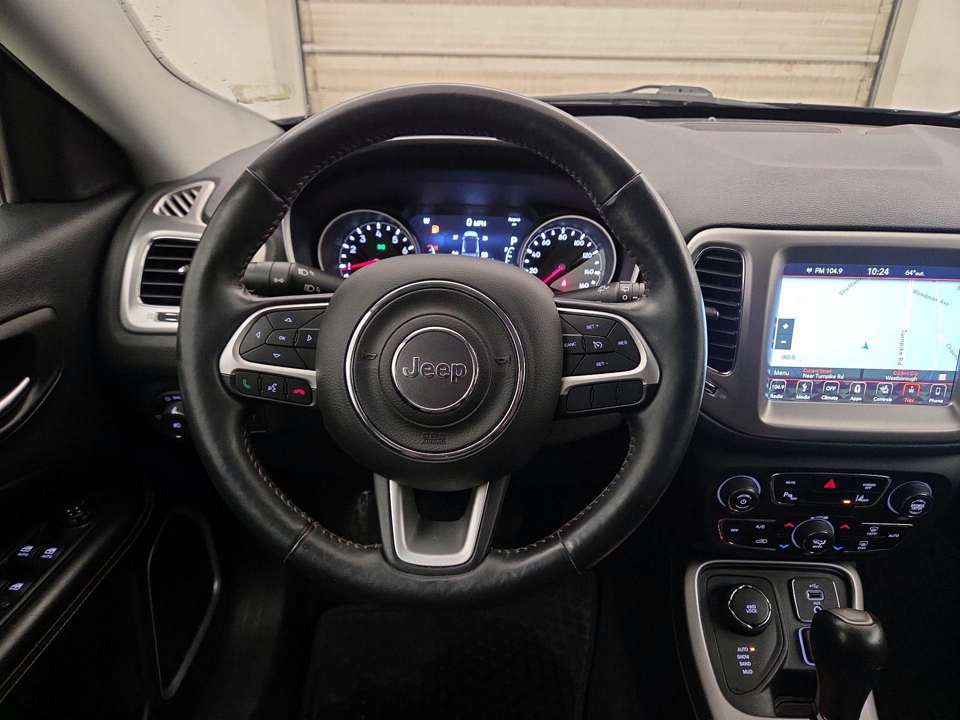 Thumbnail: 2018 Jeep Compass - 10