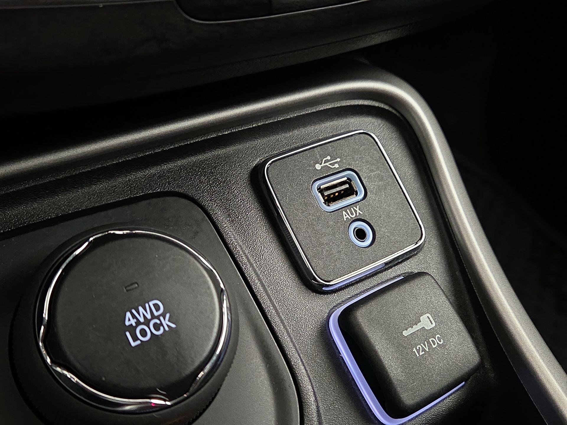 Thumbnail: 2018 Jeep Compass - 19
